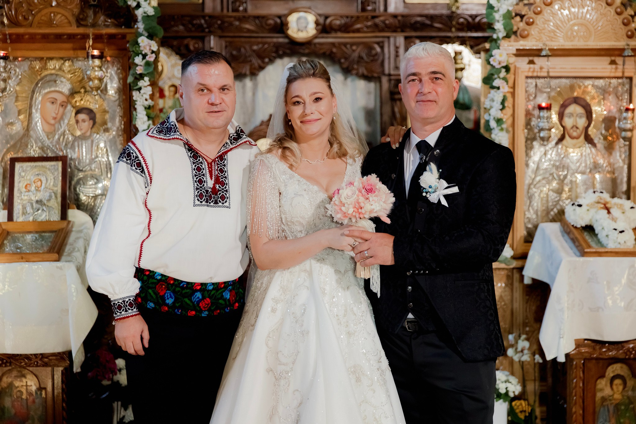 Mihai & Oana. Servicii foto-video profesionale, pentru momente de neuitat