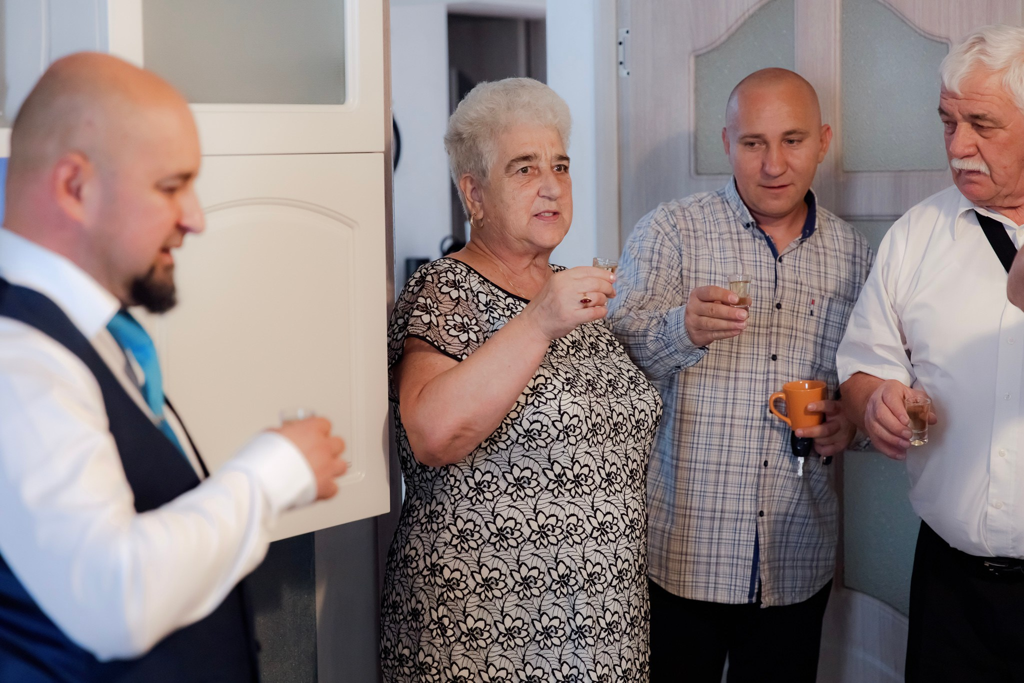 Mihai & Oana. Servicii foto-video profesionale, pentru momente de neuitat