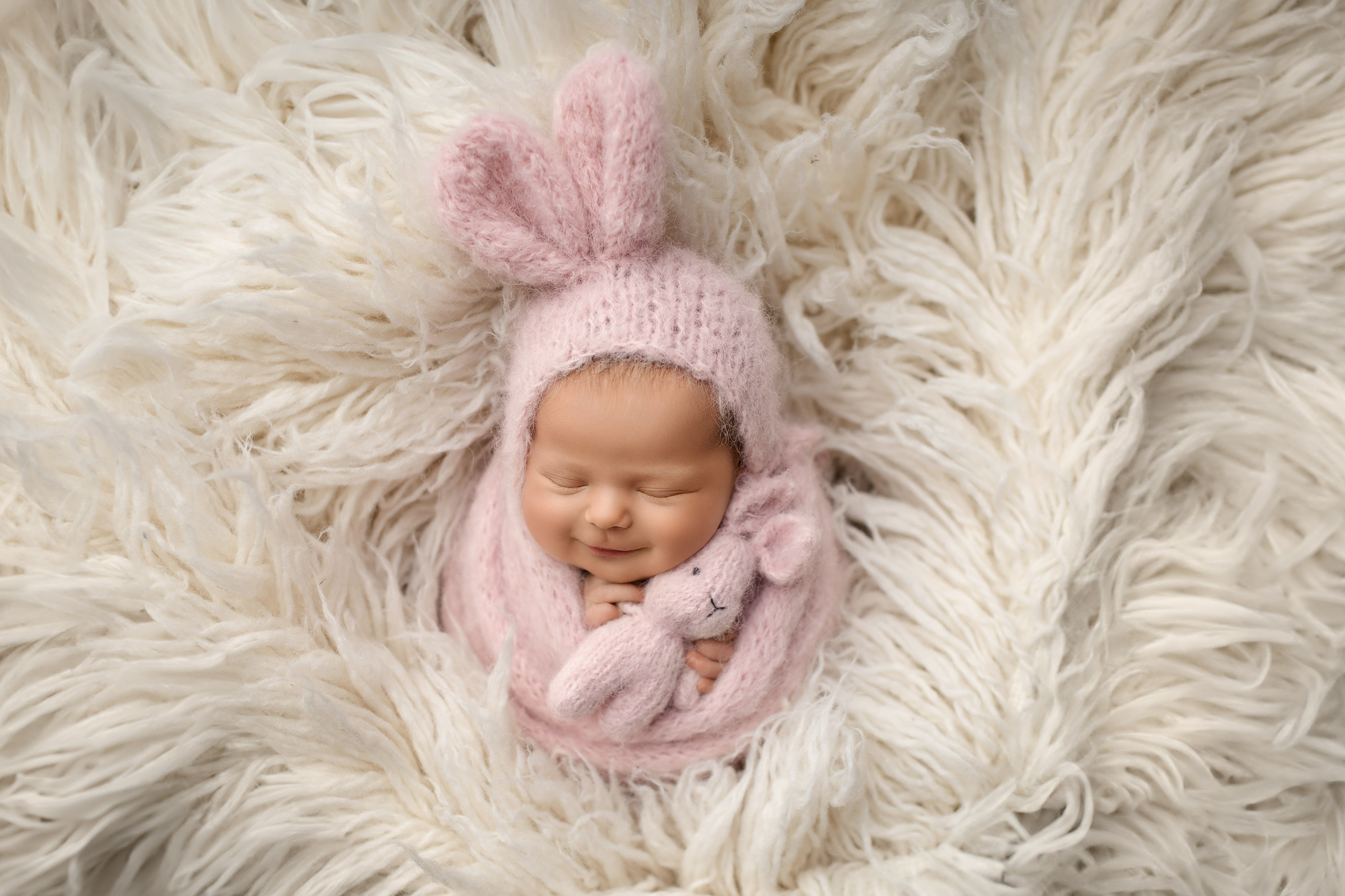 Esu Aleksandra naujagimių ir kudikių fotografė iš Vilniaus