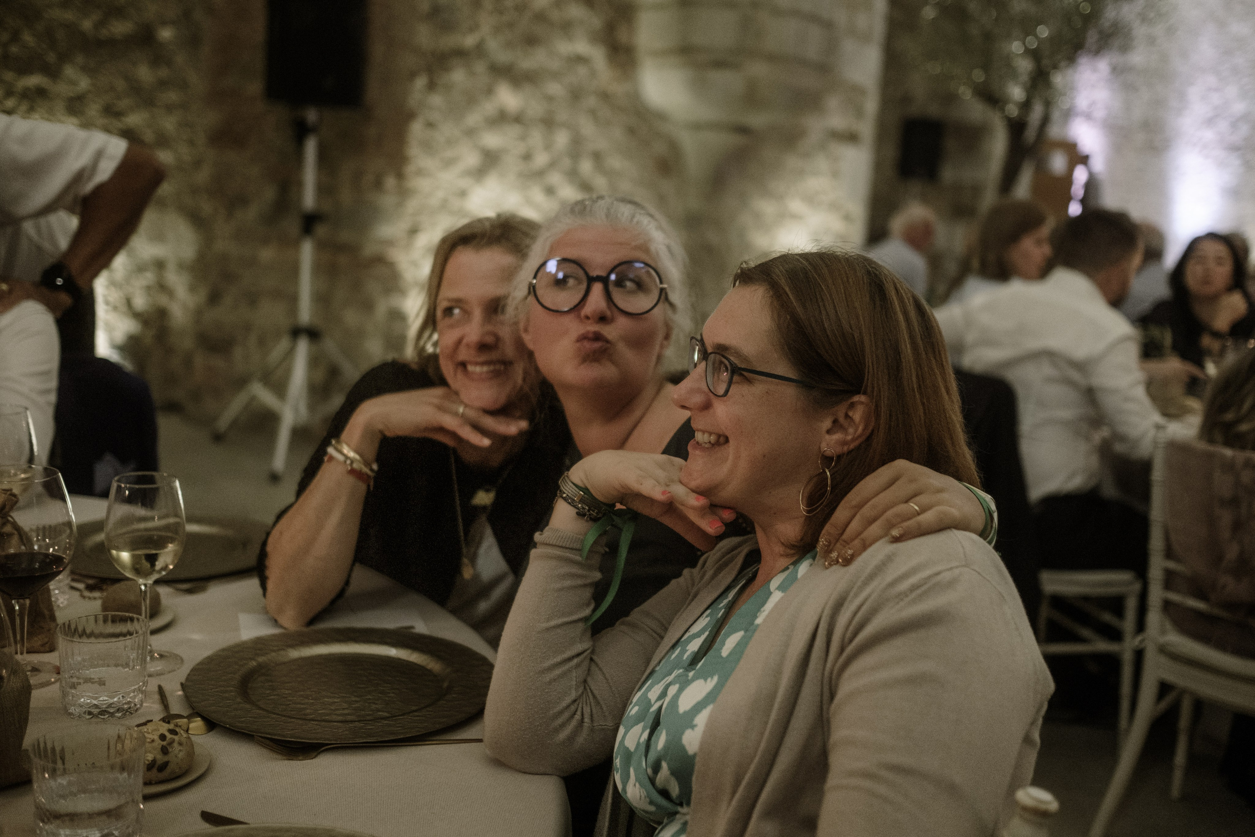 Svetlana & Alman. Monestir Sant Salvi. Paola fotógrafo / videografo de bodas en Barcelona