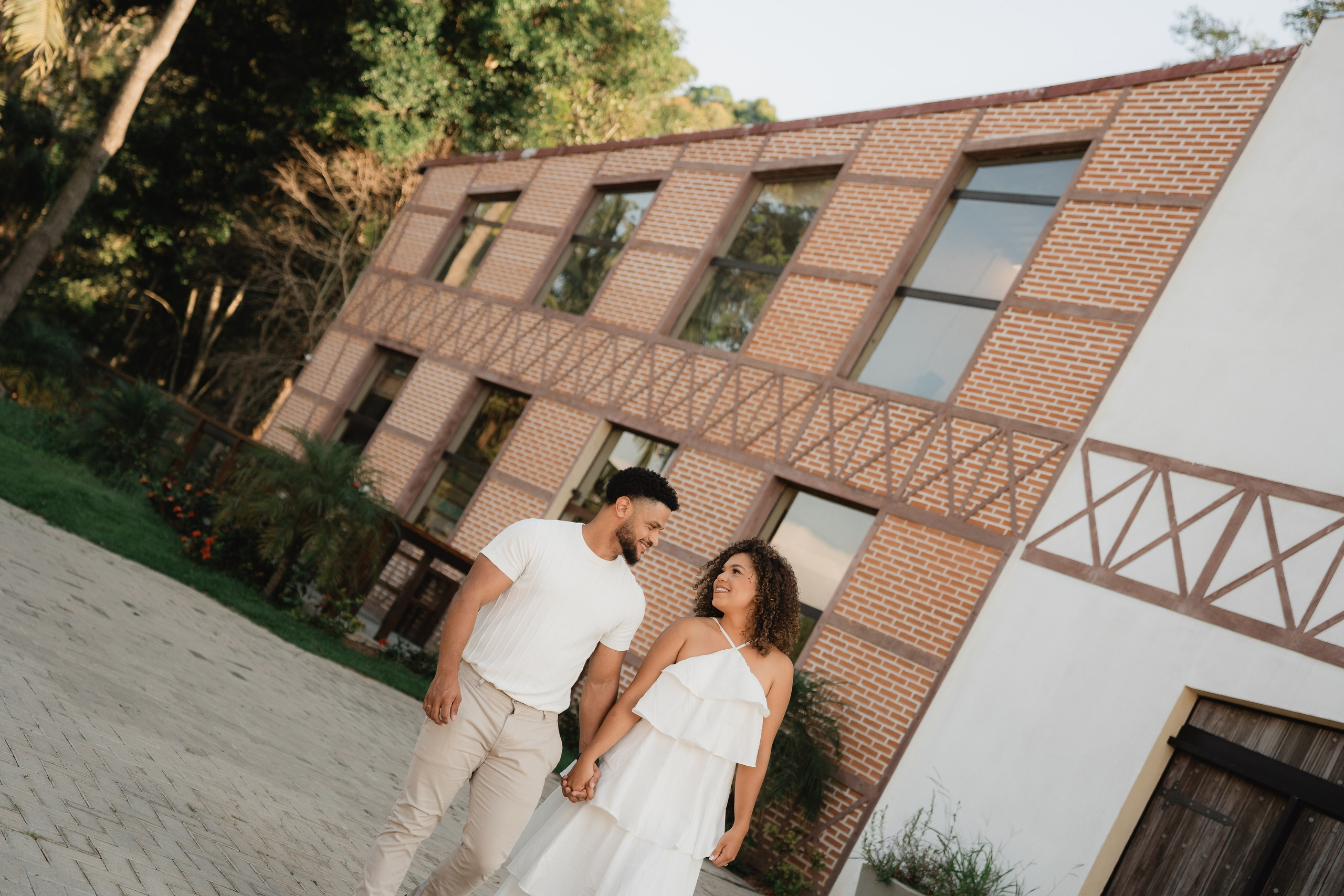 Camila & Gustavo. O Casal Dos Noivos
