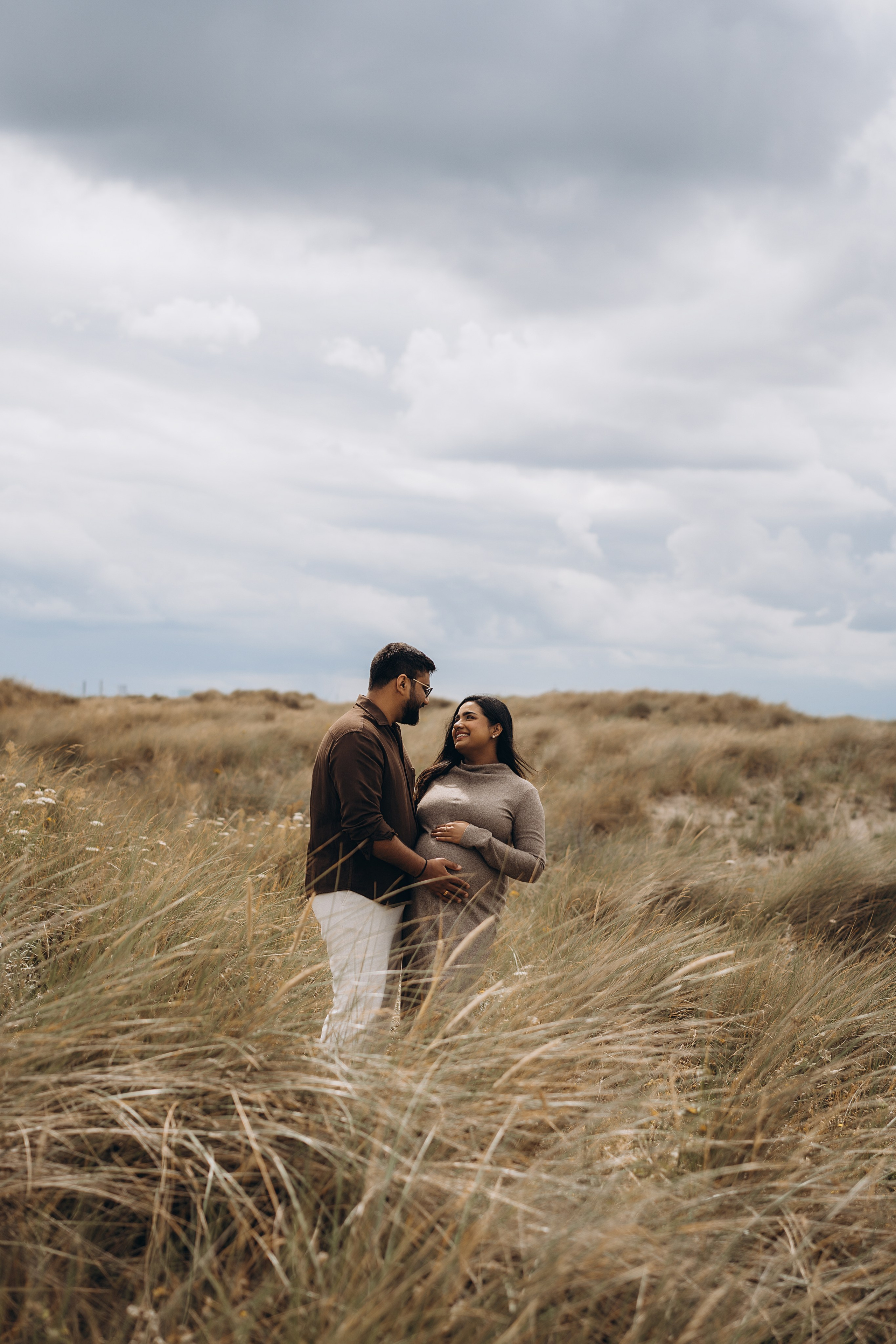 Meera: Bull island. Maternity/Love story/Wedding photographer