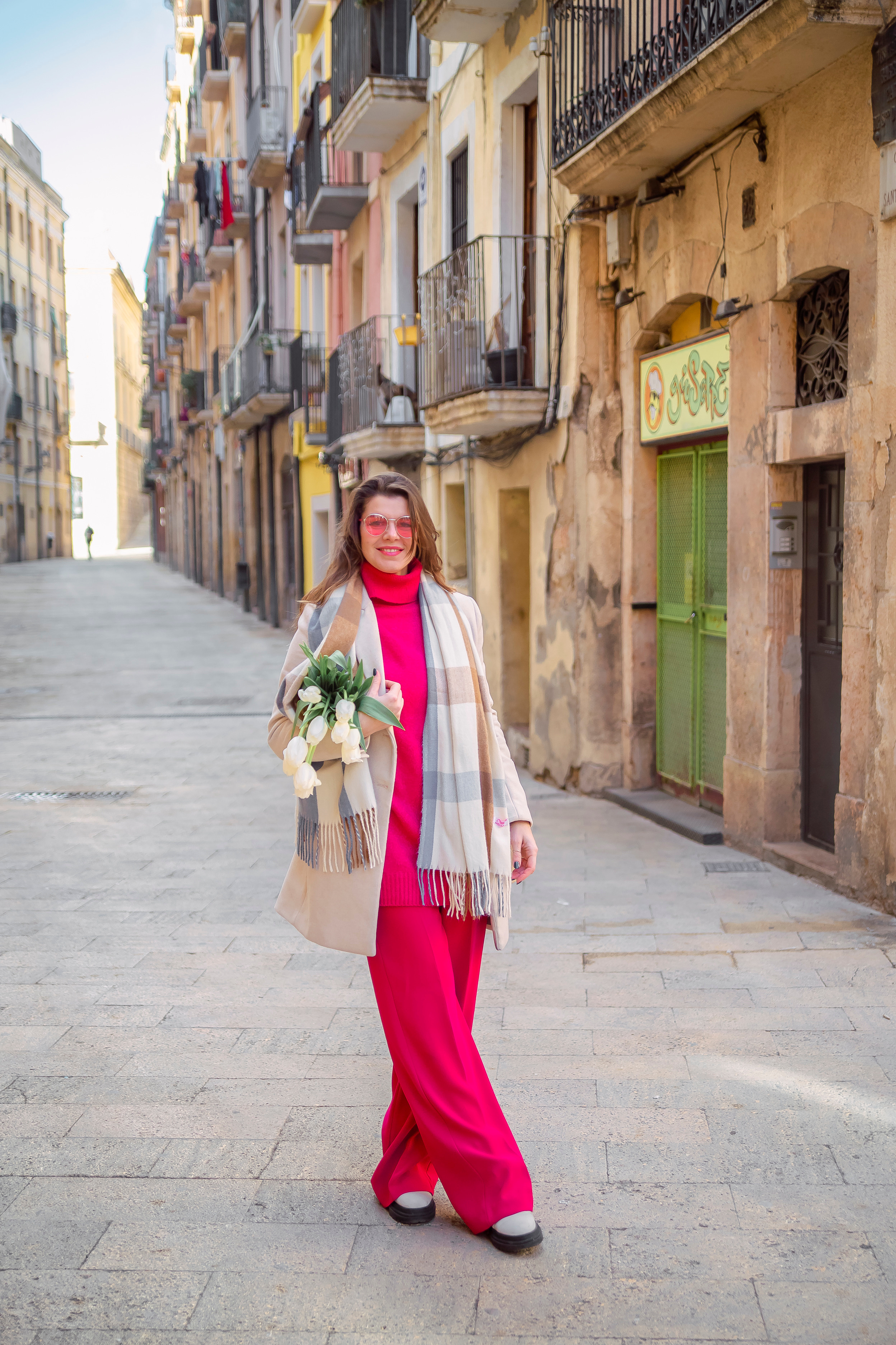 Yulia, Tarragona. Фотограв в Испании Таррагоне