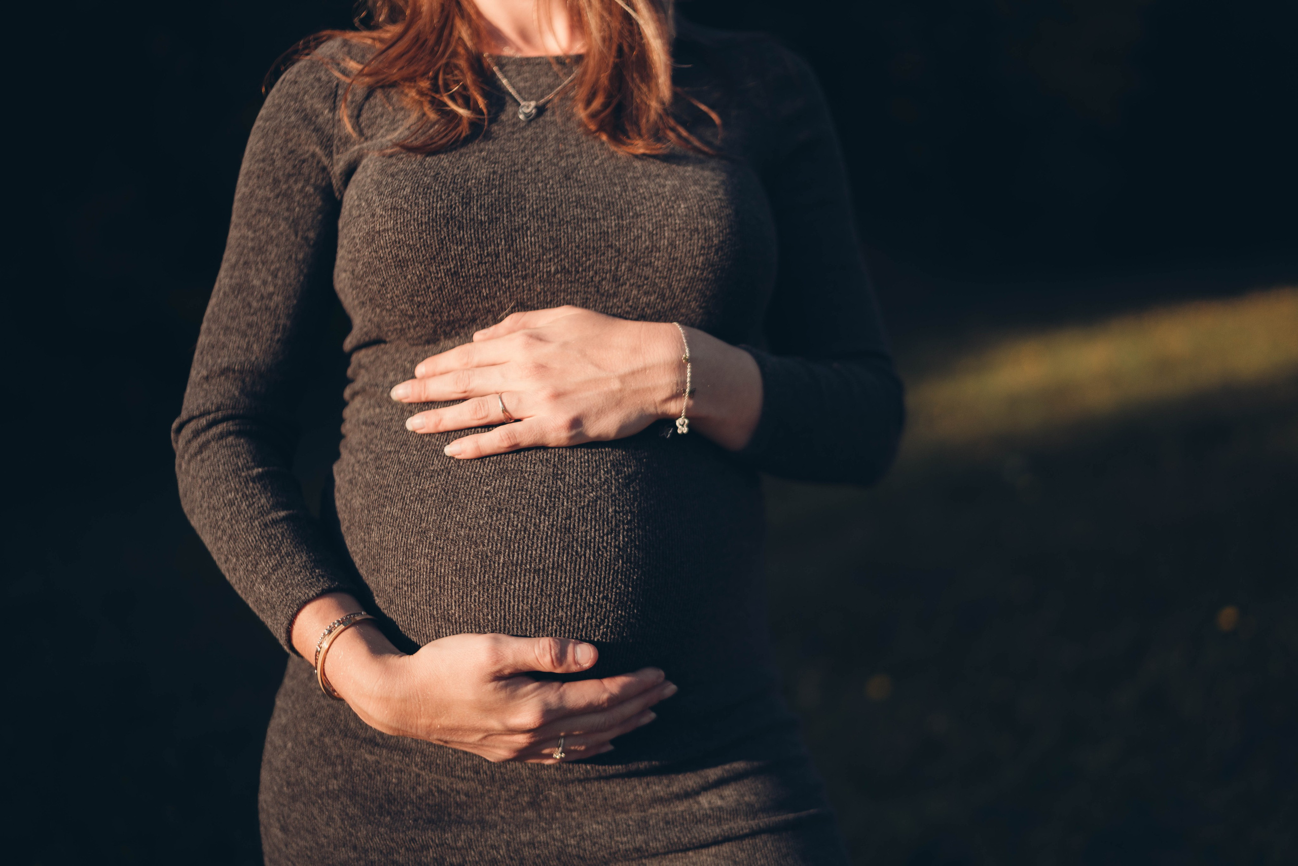 Session de grossesse. Photographe à Grenoble | Love Story, Mariage & Grossesse – Lovestyle