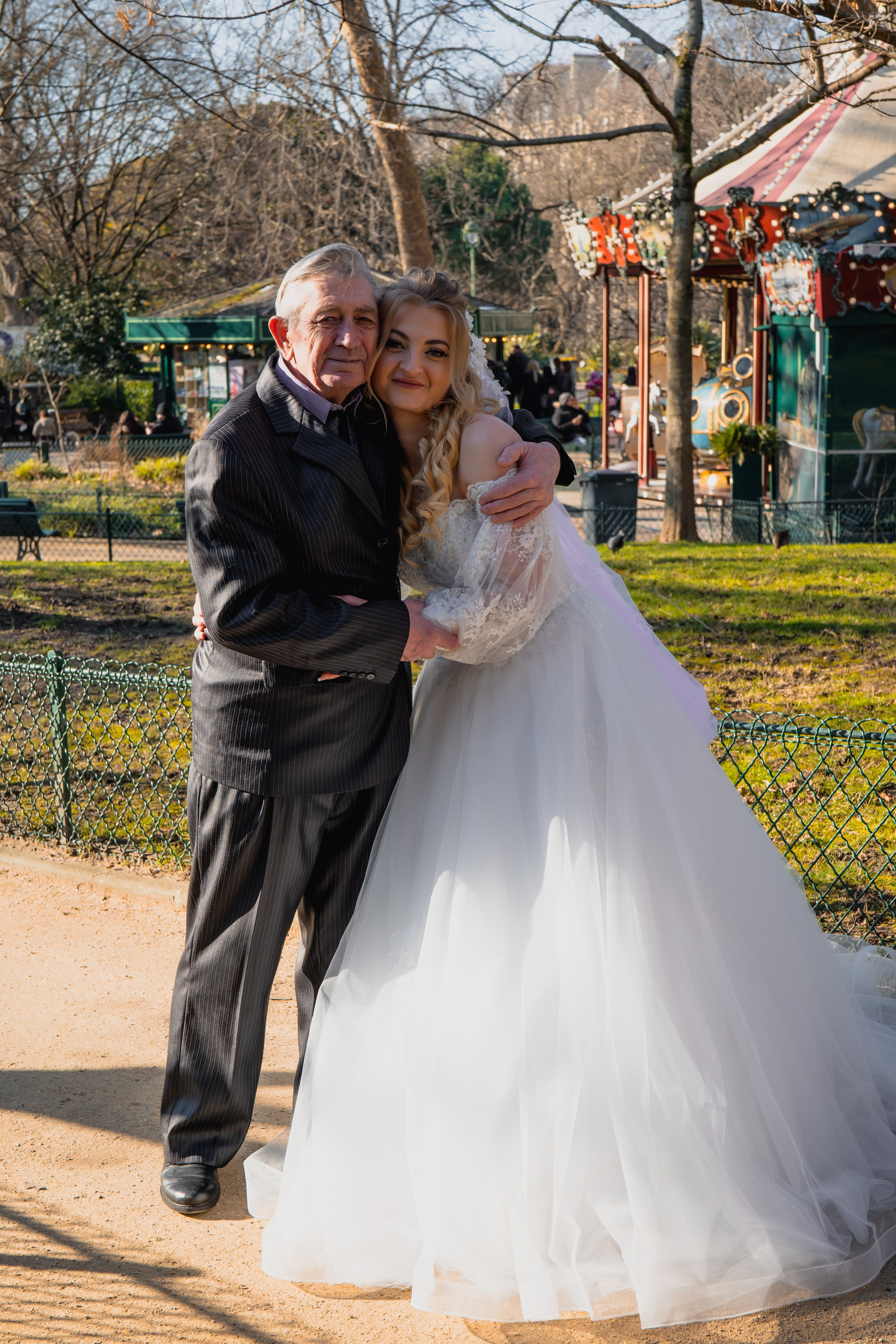 Oleg & Iulia. Fotograful și Cameramanul familiei dvs în Franța Paul Photographer