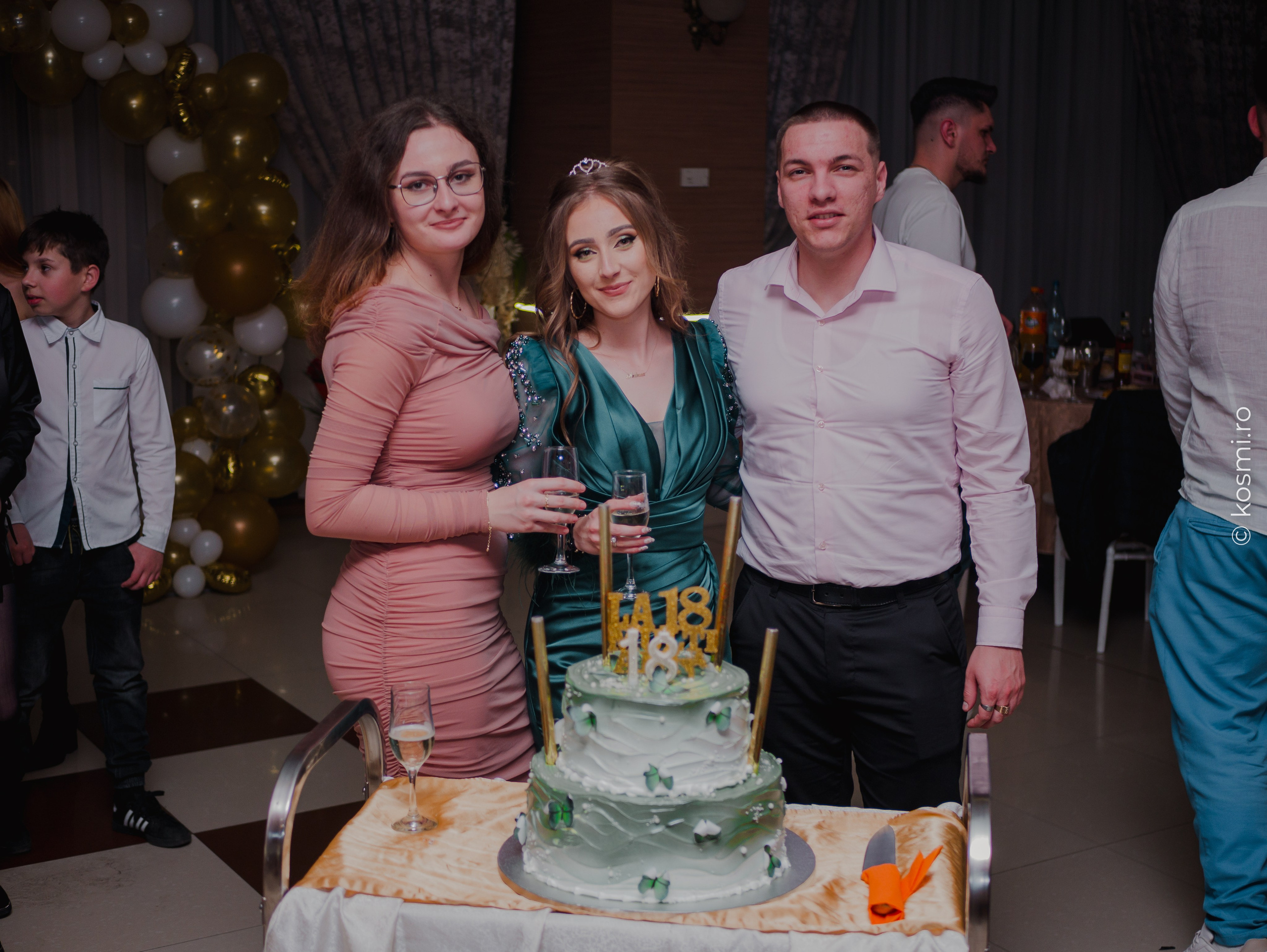 Majorat Andreea. Kosmi