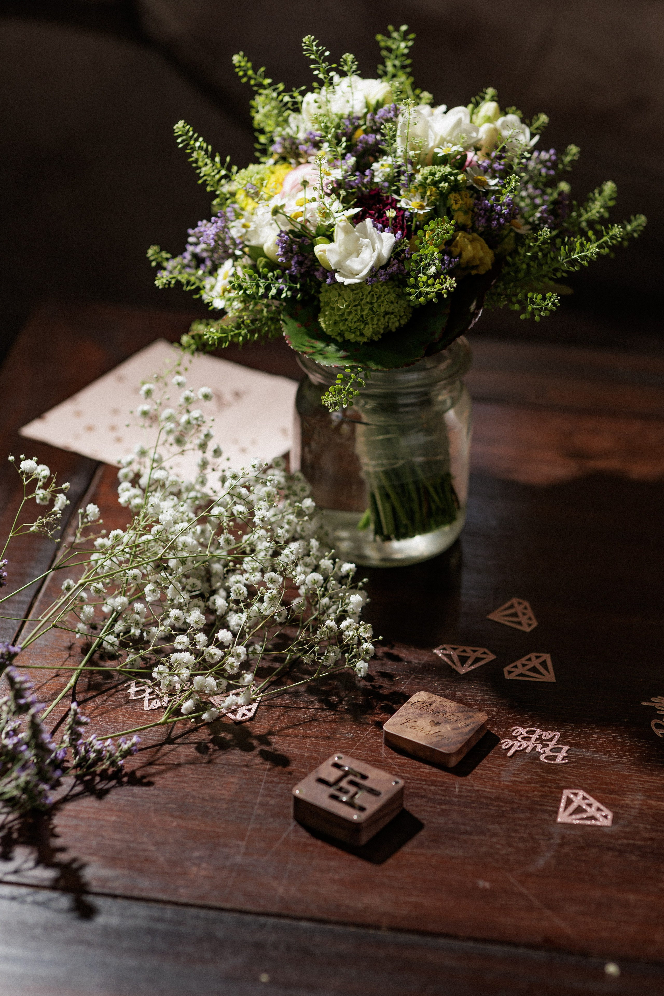 Hochzeitsfotografie an der Windmühle Eyendorf | Historische Romantik in Niedersachsen. Hochzeitsfotograf und Hochzeitsvideograf aus Hamburg | Roka21Film