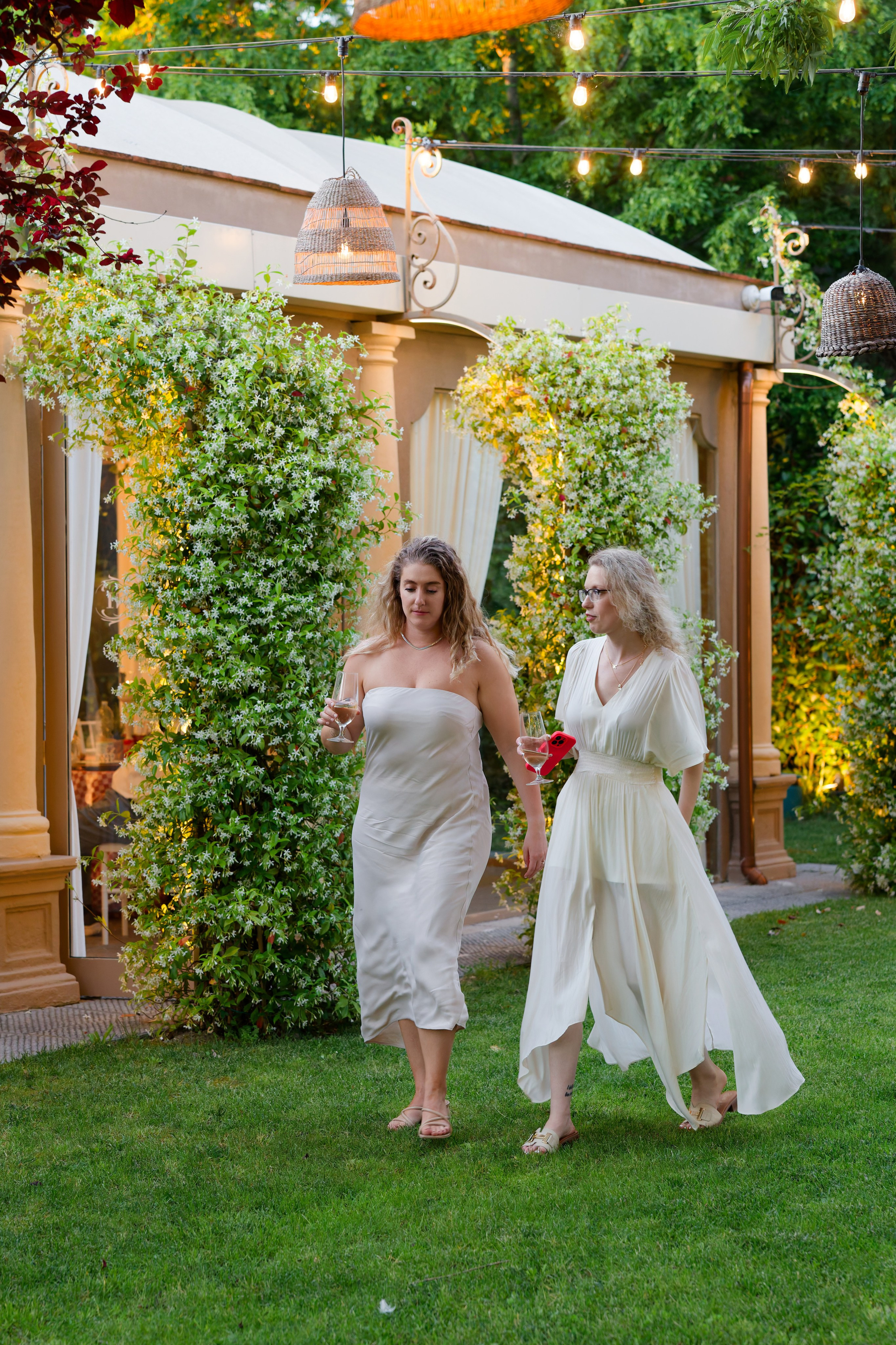 Pizza Party at Tenuta Massini, Florence, Italy. Destination Wedding Photographer — Nikita Burtsev