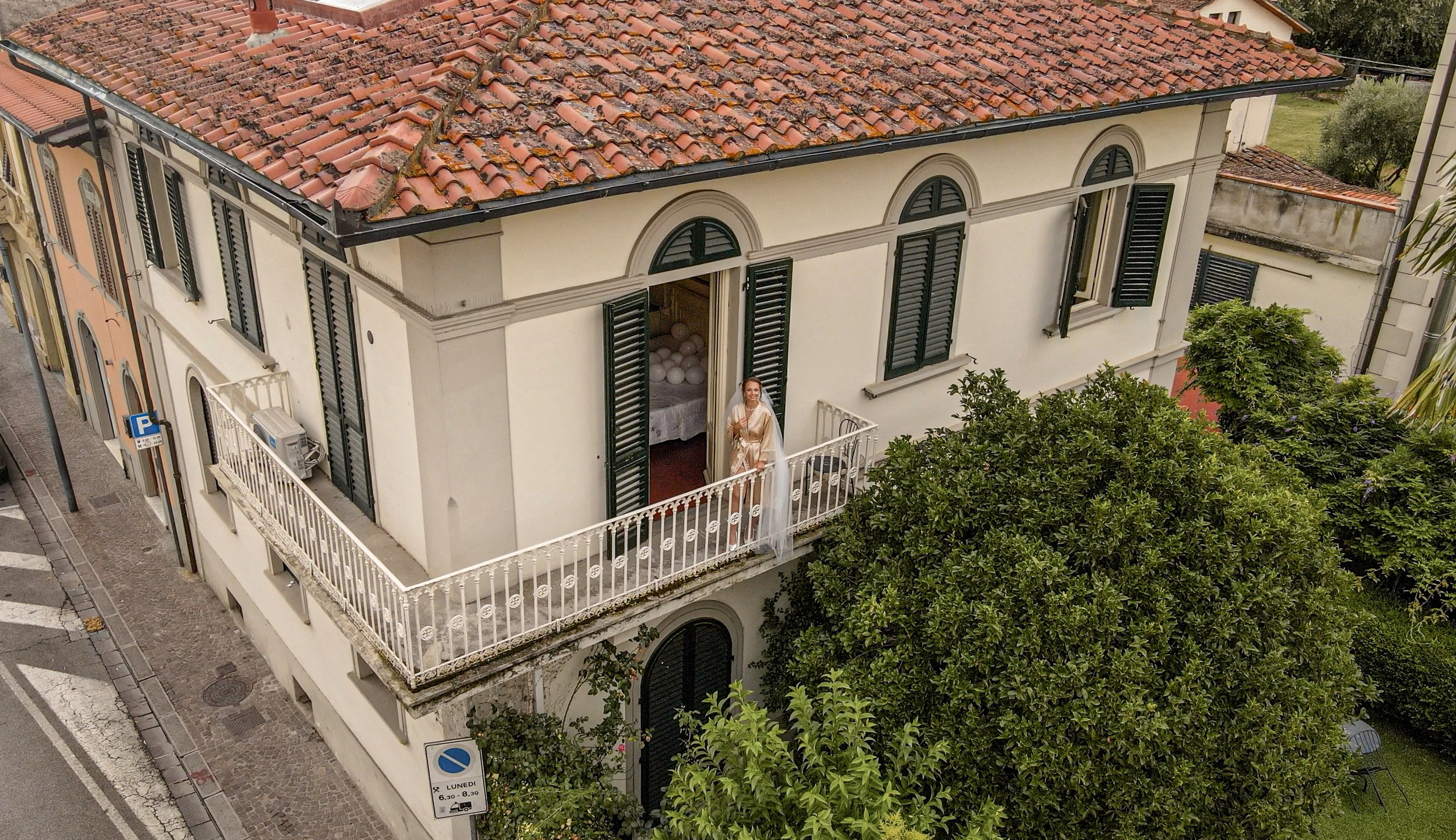 . #фотографрим #фотографвриме #фотосессиявриме #elopementvideographer #elopementphotographer #фотографпалермо #фотографсицилия #фотосессиярим #фотографвиталии #фотографиталия  #photographeritaly #римфотограф#photographerrome #фоторим #фотографевропа #римфотограф #русскиевриме  #русскиевиталии #photowalkrome #glamourphoto #romatrastevere