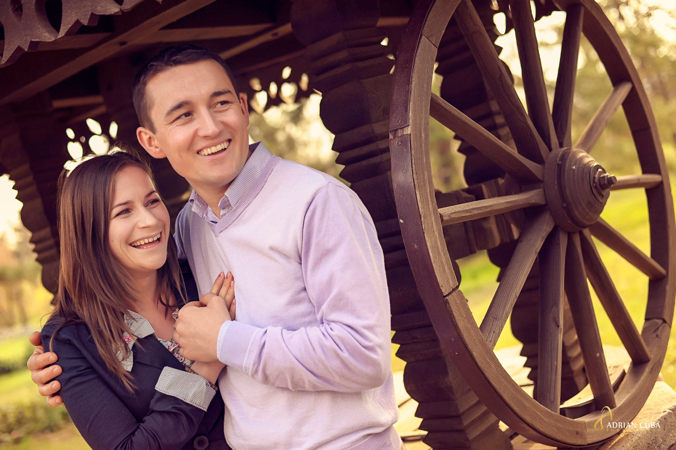 Sedinta foto Save the Date Iasi | Fotografie de logodna realizata de Adrian Cuba