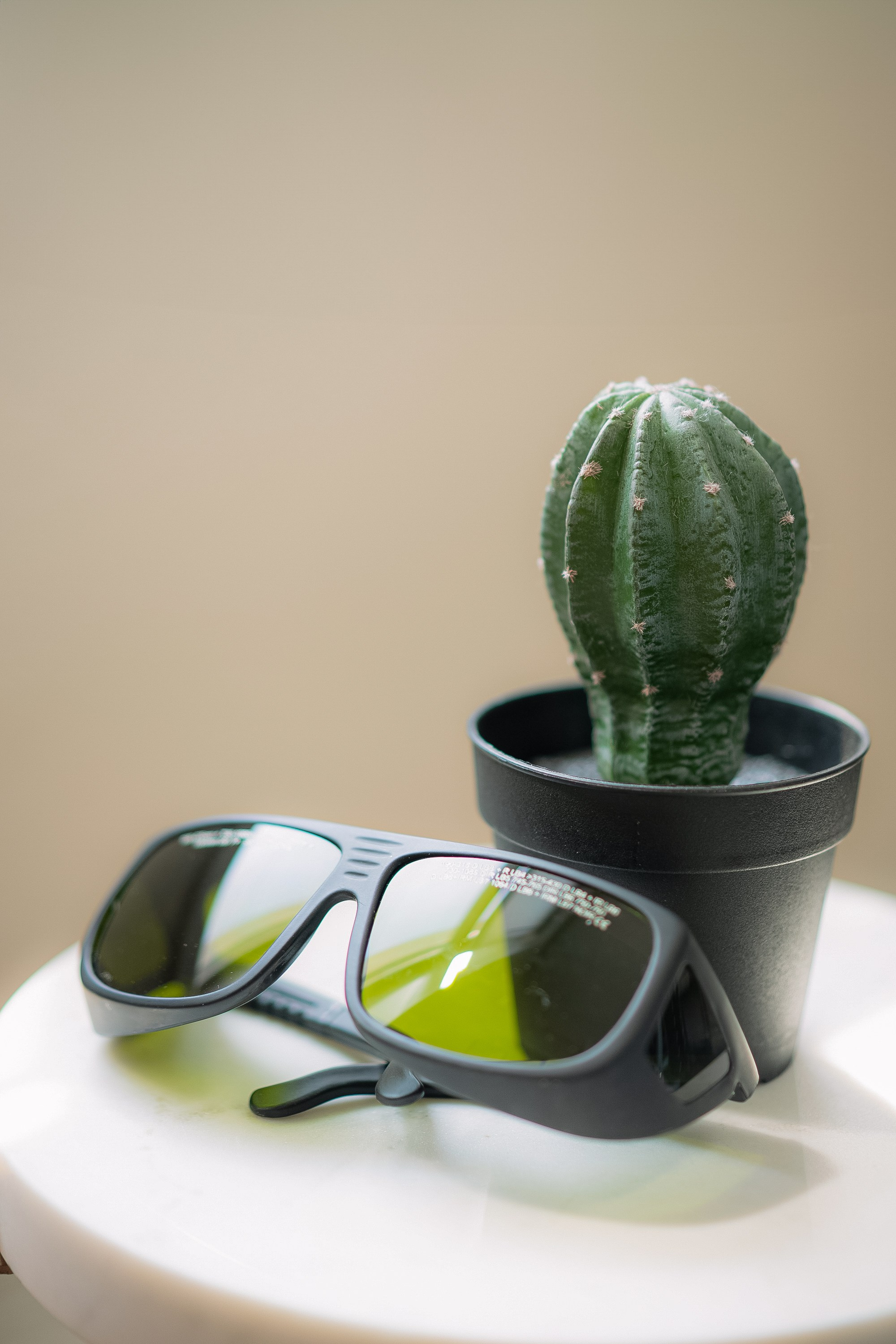 Content for beauty salon social networks. Portrait and wedding photographer in New York