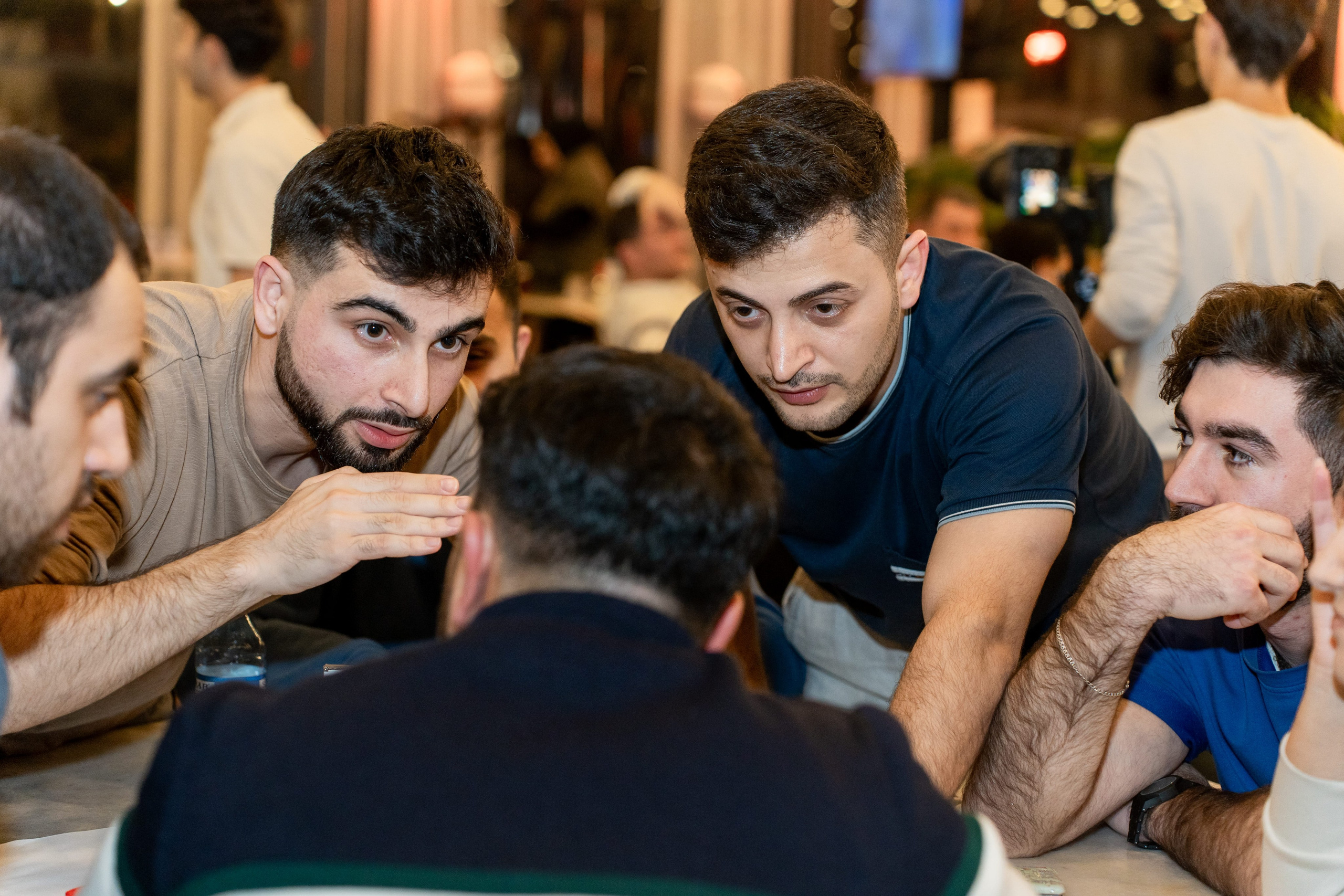 Azəronline şirkətinin əməkdaşlarının “Nə? Harada? Nə zaman?” oyunu. Fotoqraf Vəli Məmmədov