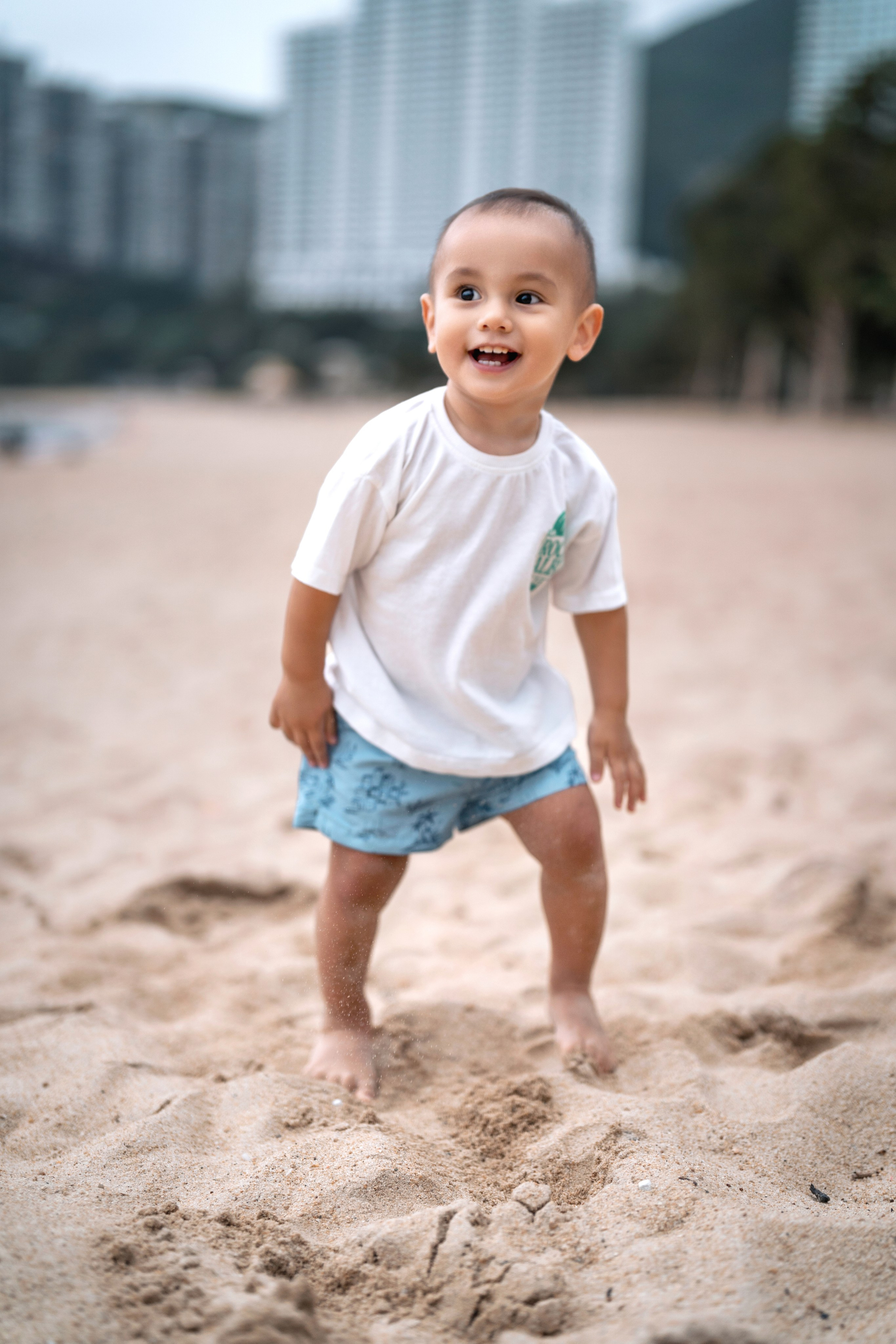 OLGA & DEREK | REPULSE BAY BEACH. PHOTOGRAPHER IN HONG KONG (WEDDING, FASHION, FAMILY, EVENTS)