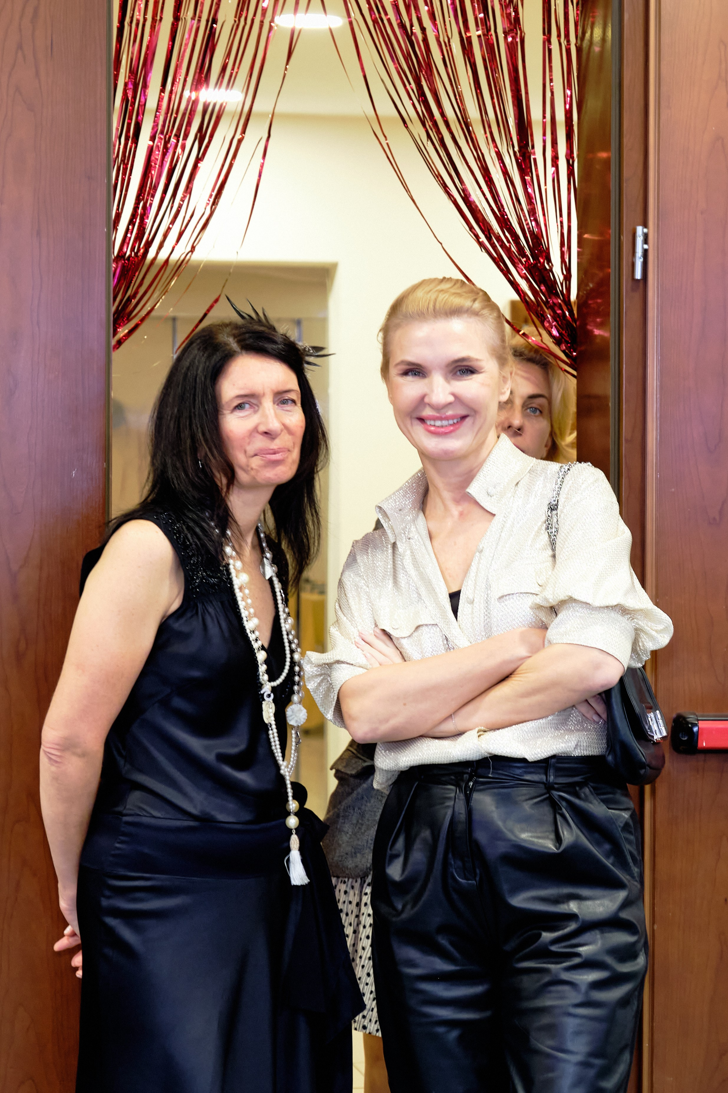 Фоторепортаж з благодійного Новорічного балу у Чорногорії. Портретний фотограф Альона Новгородцева