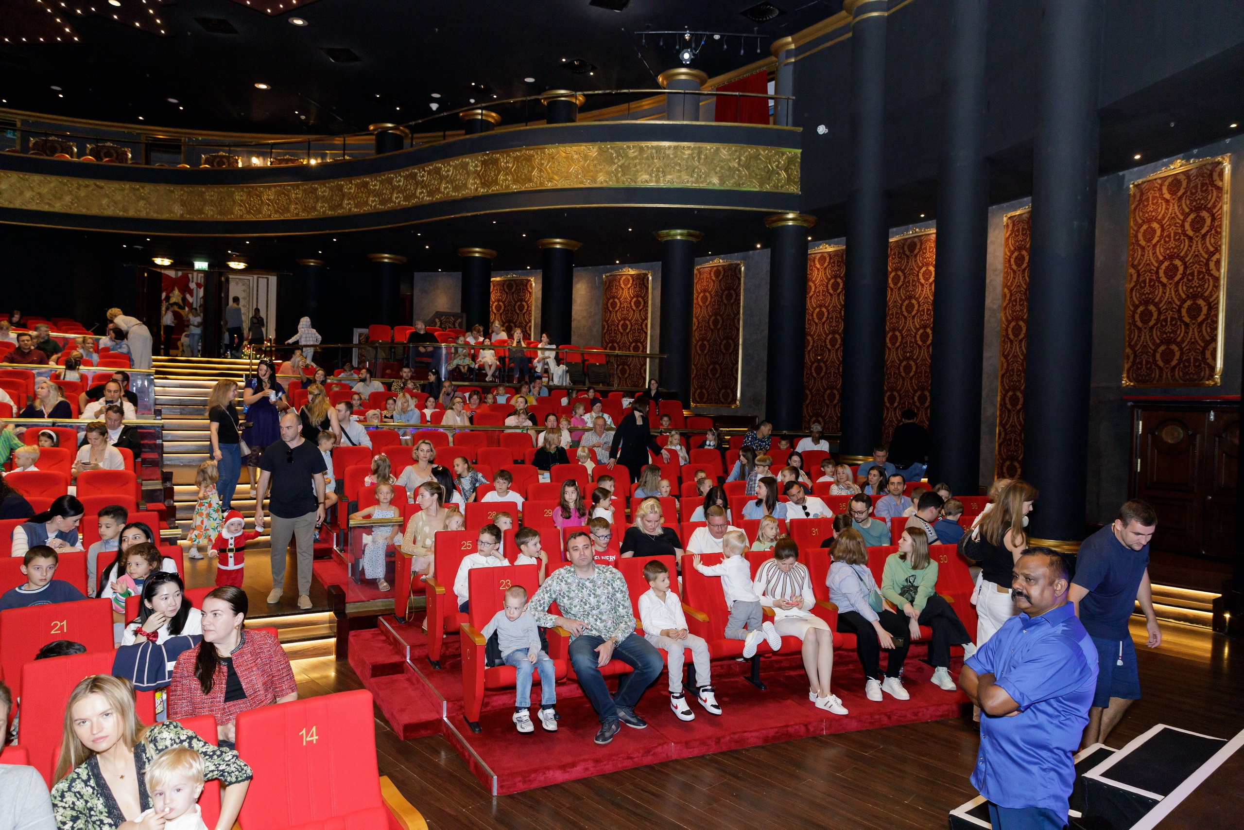 Новогодняя сказка для журнала Русские Эмираты, Дубай 2024. Фотограф Анна Кучерявая | Свадьбы и мероприятия в Дубае