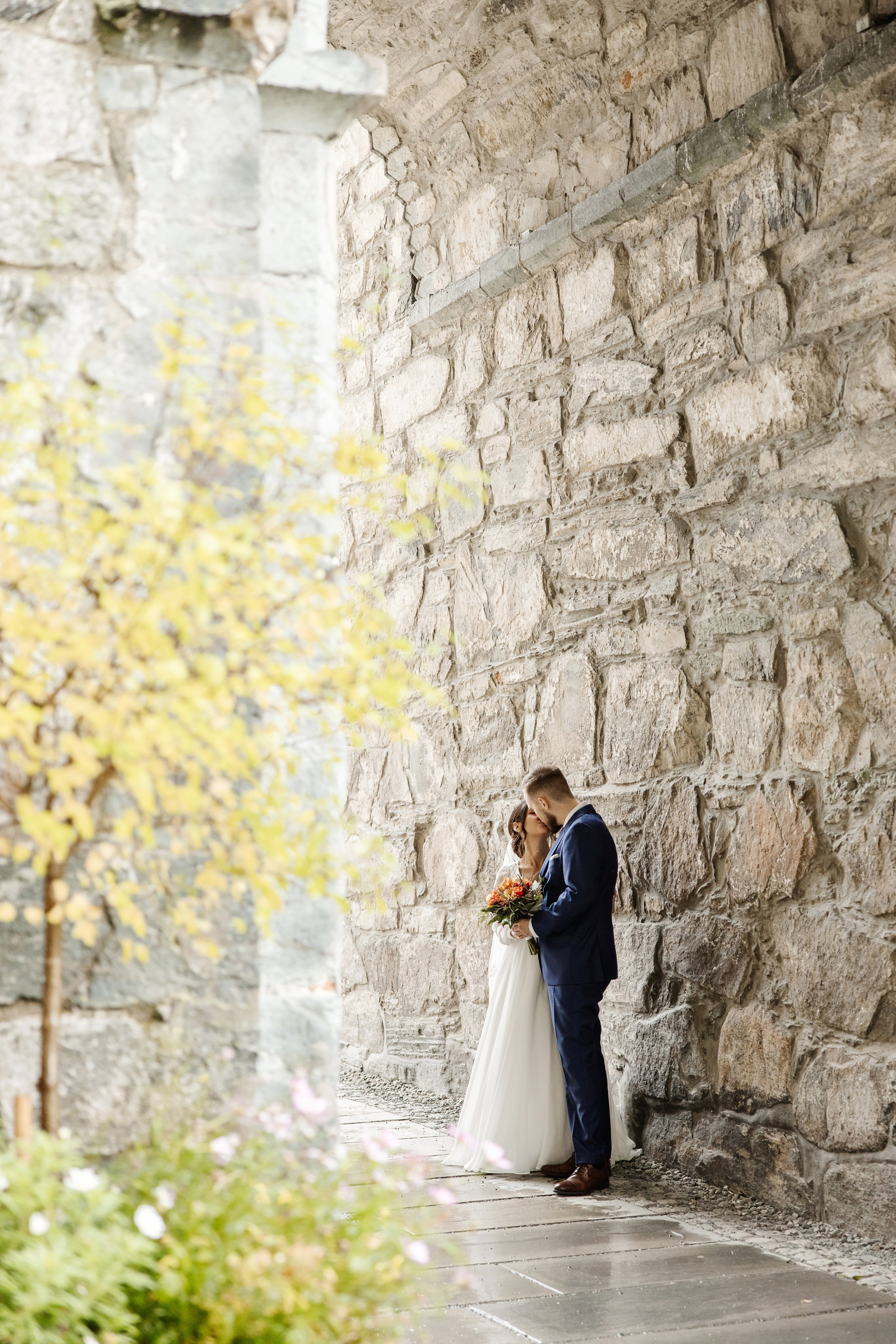 SINDRE & SOFIE. HOME