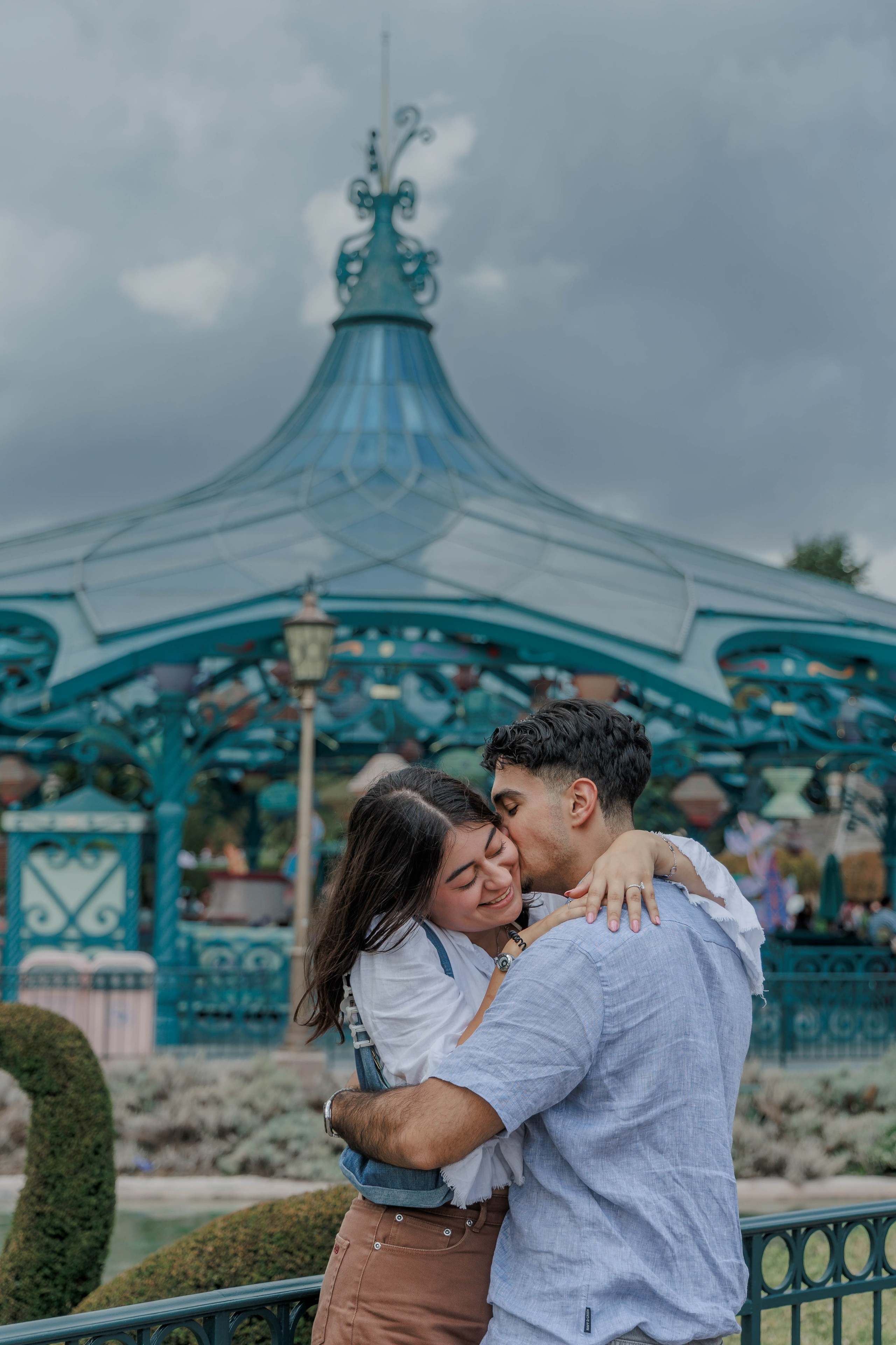 Creating Magical Moments: How I Help Couples Organize Surprise Proposa. Photographe à Paris
