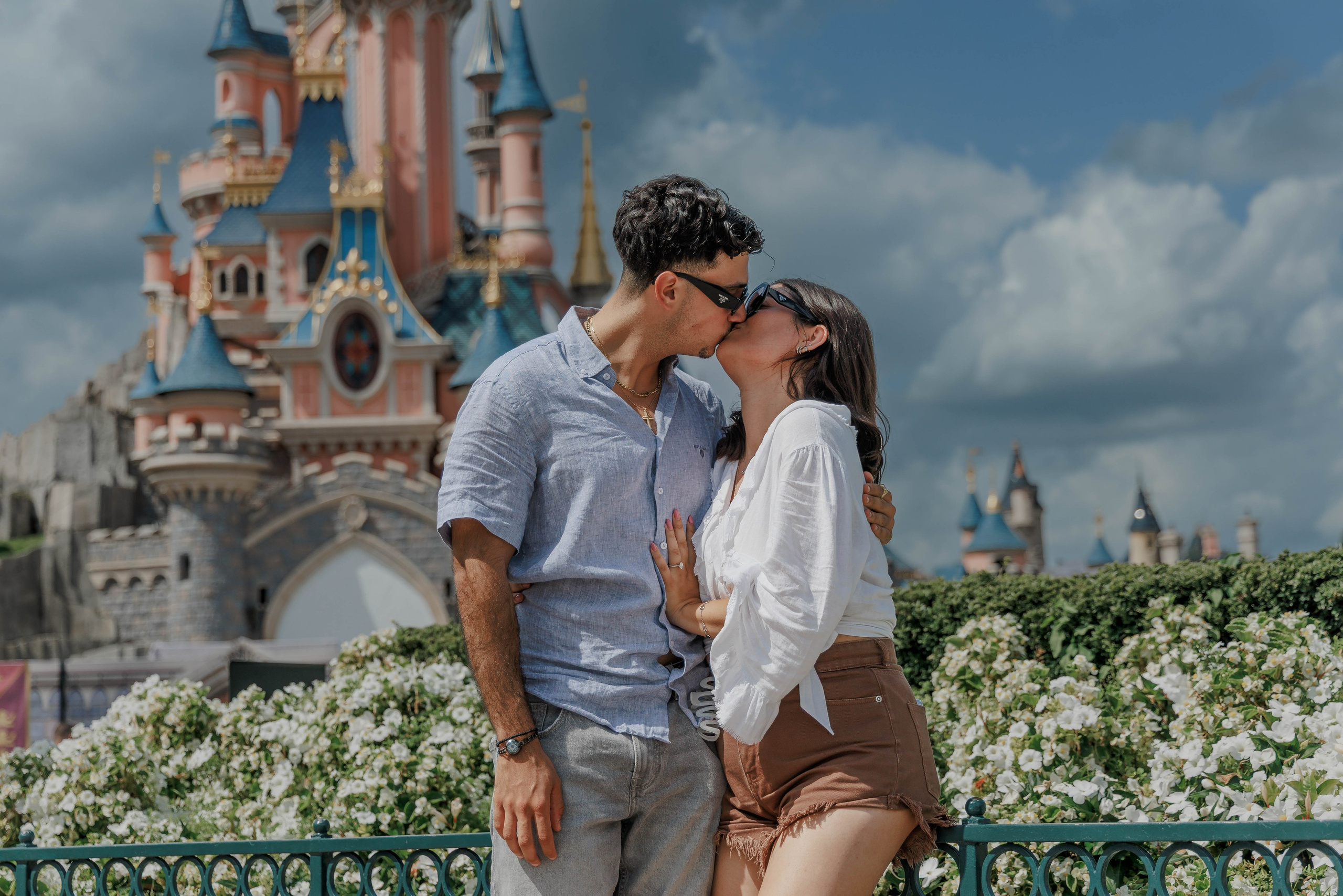 Creating Magical Moments: How I Help Couples Organize Surprise Proposa. Photographe à Paris