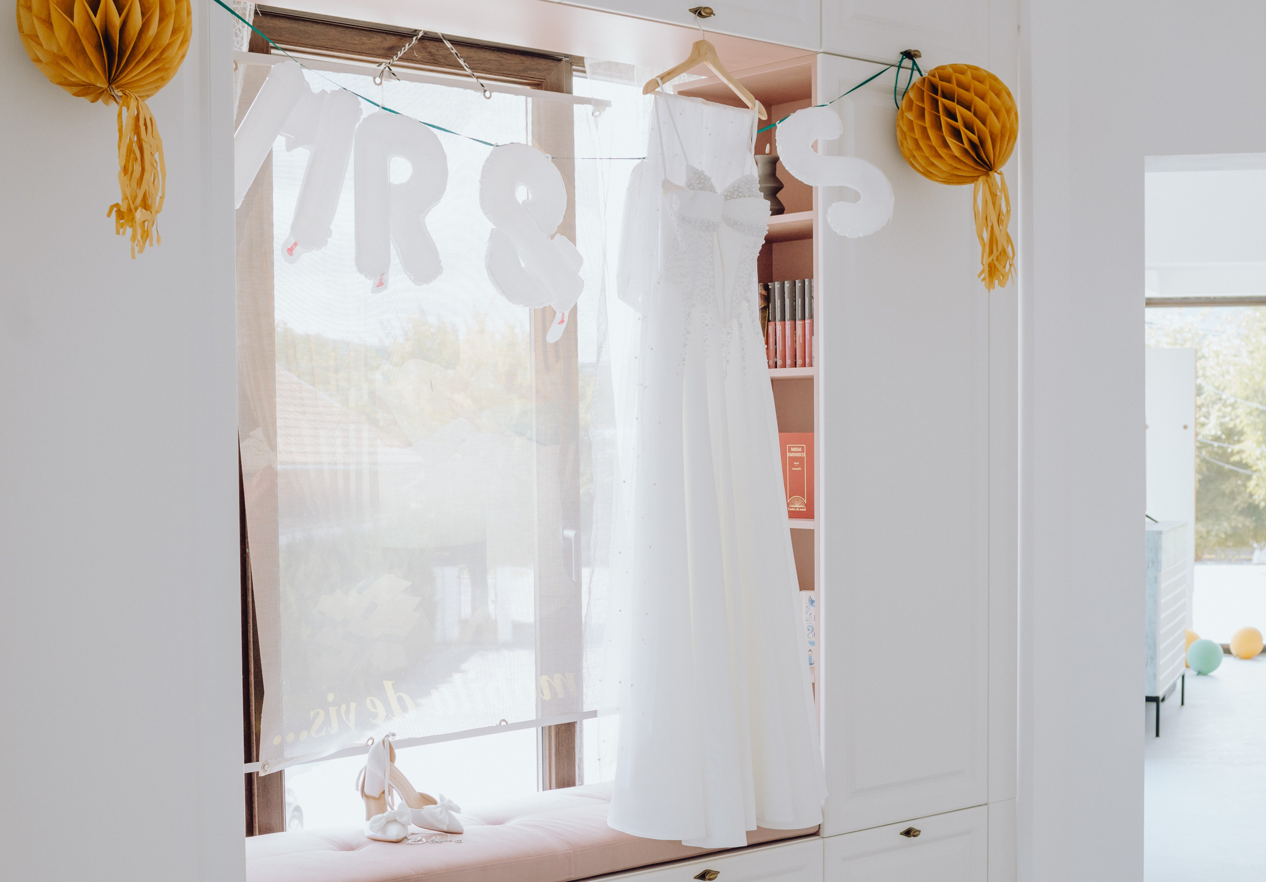 Paul & Maria. Wedding & couple photographer from Romania Rut Vetan