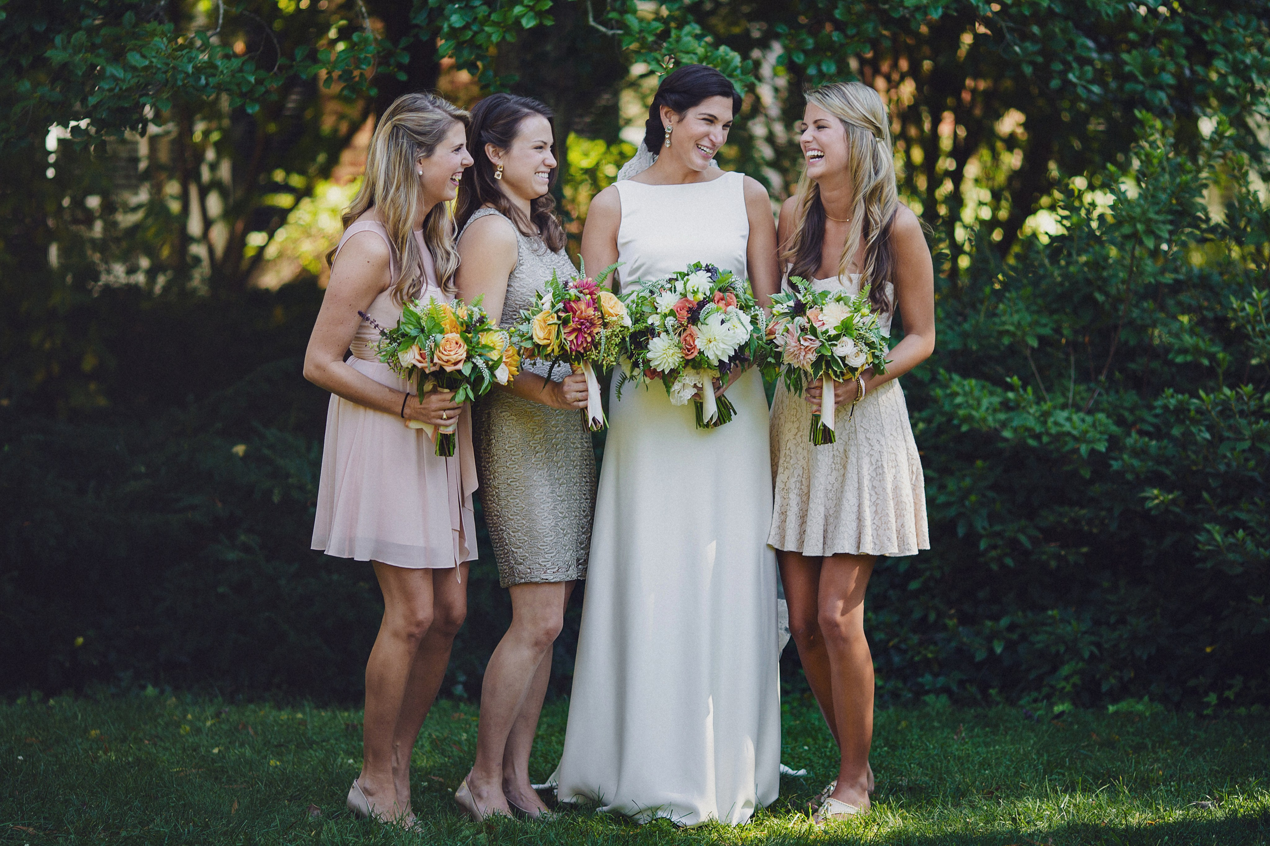 Фотограф в Ирландии Дублин свадьба жених невеста гости улыбка смех фотки топ свадебных фотографов