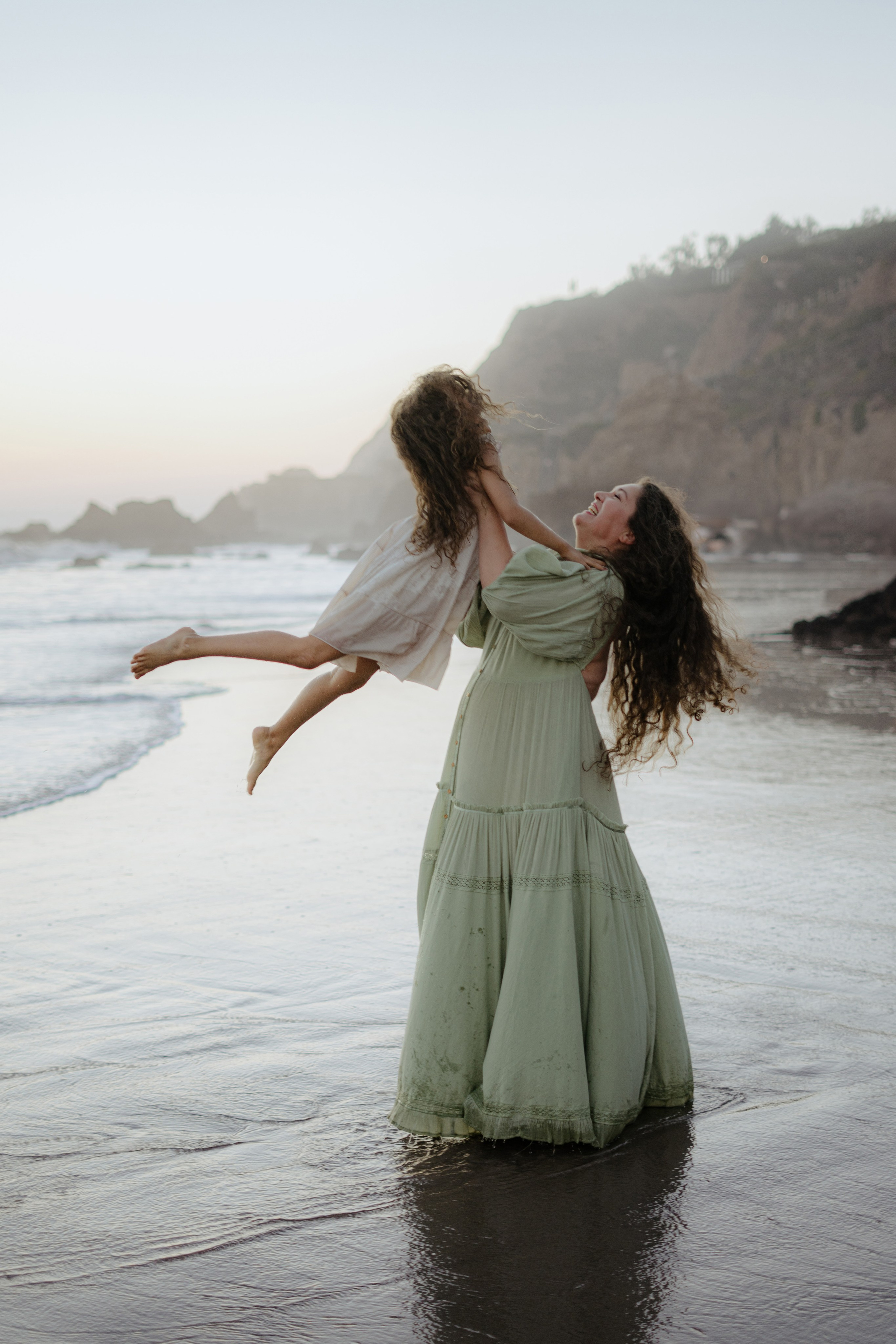 Family photoshoot. Orange County Wedding Photographer & Videographer | Candid & Timeless Wedding Photo + Video | Italiantsev