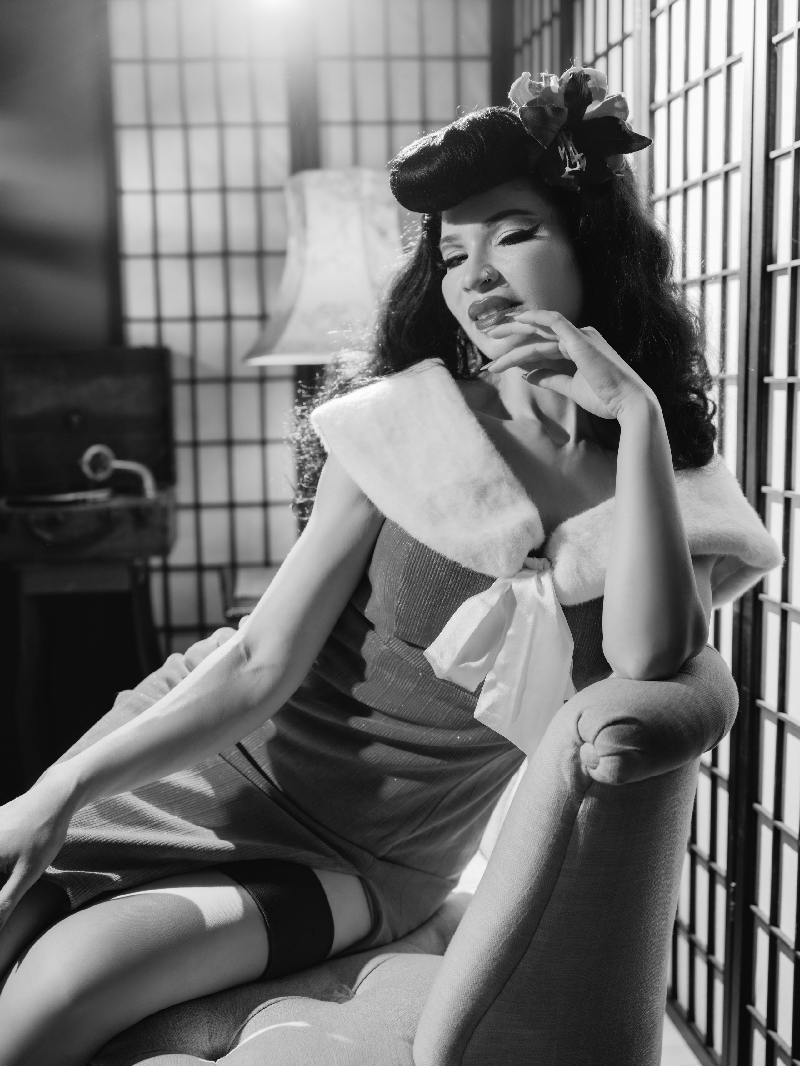 Retro. Fashion and portrait photographer in London Roman Pilipenko