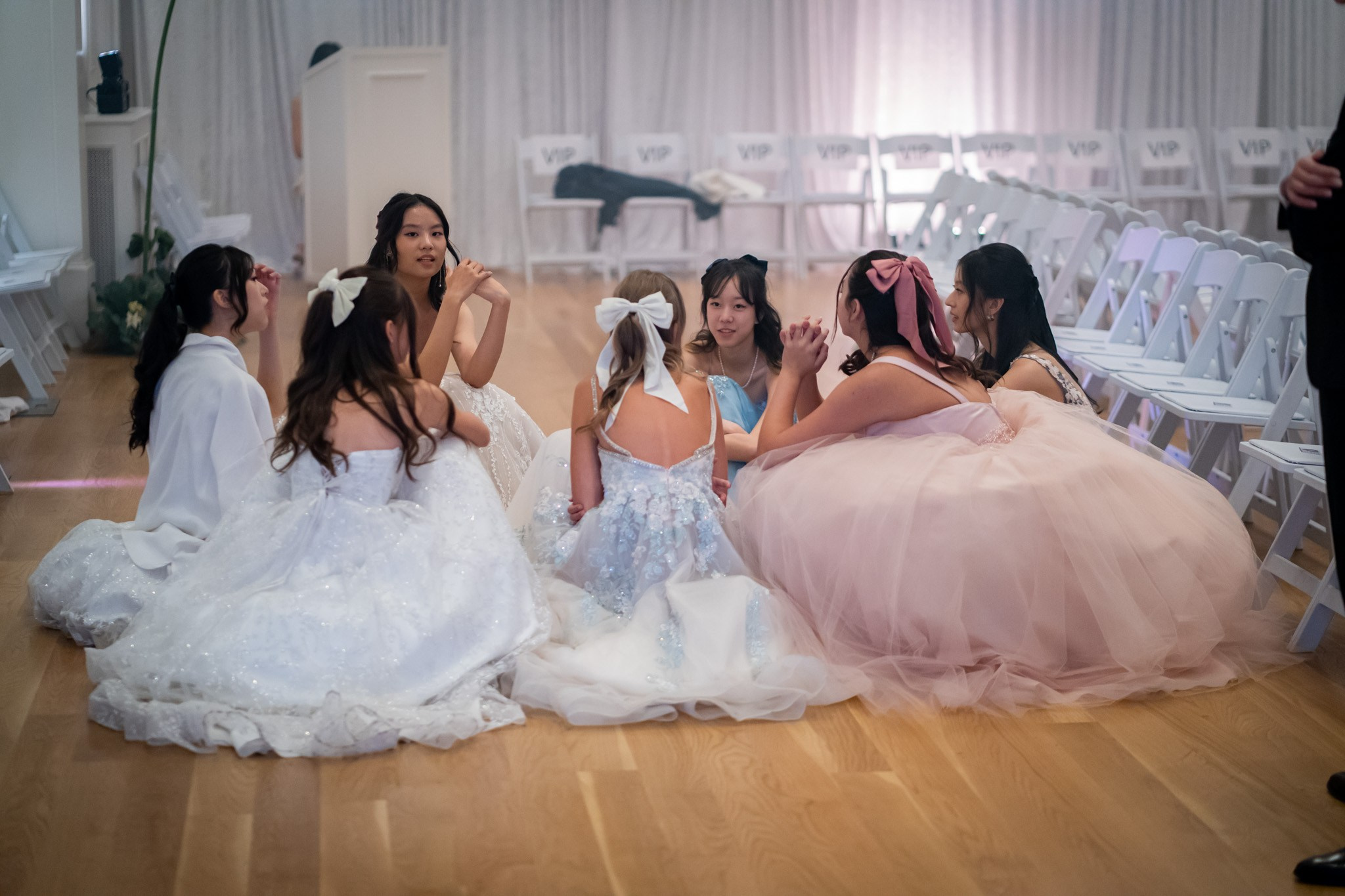 The blooms BTS. Vancouver Kids Photographer