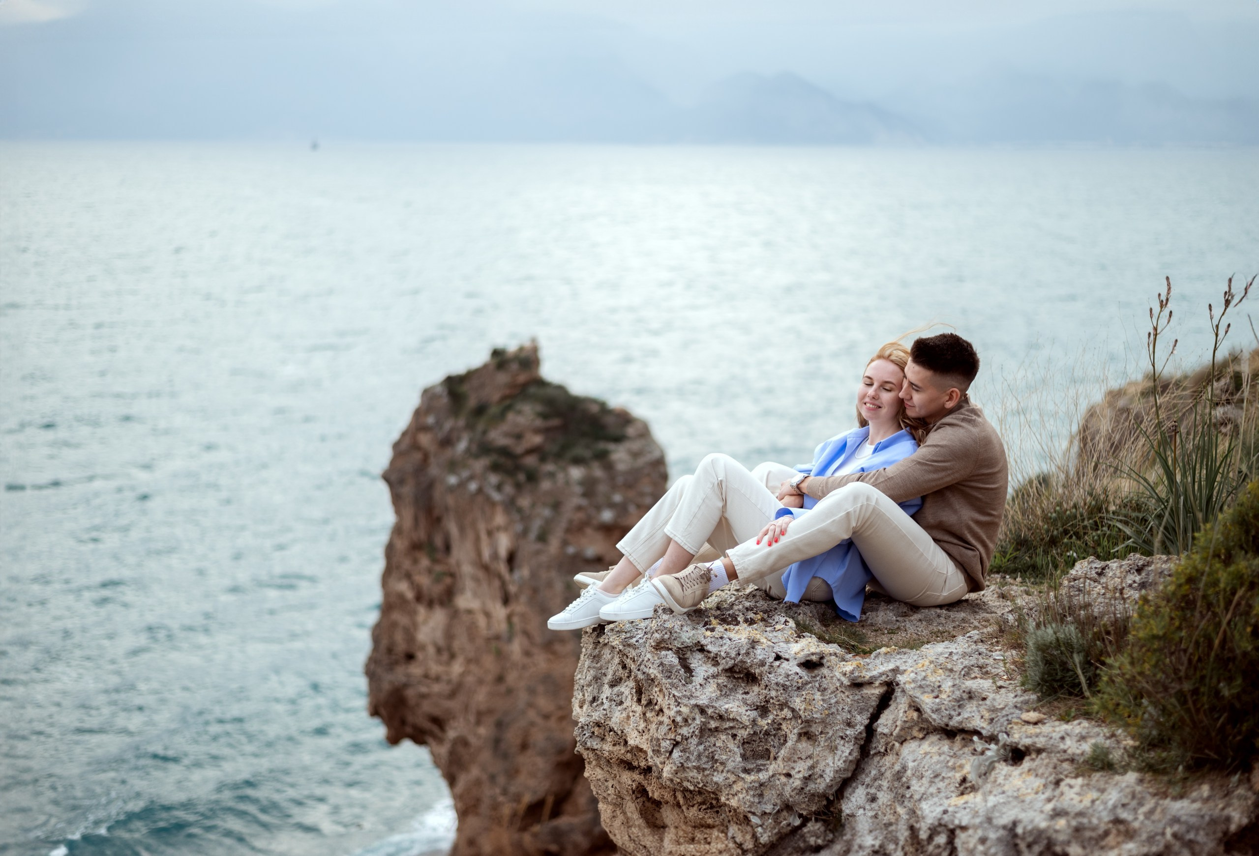 Скалы на море с шикарным видом. Фотограф Анталия, Кемер, Белек, Сиде Дарья Кая