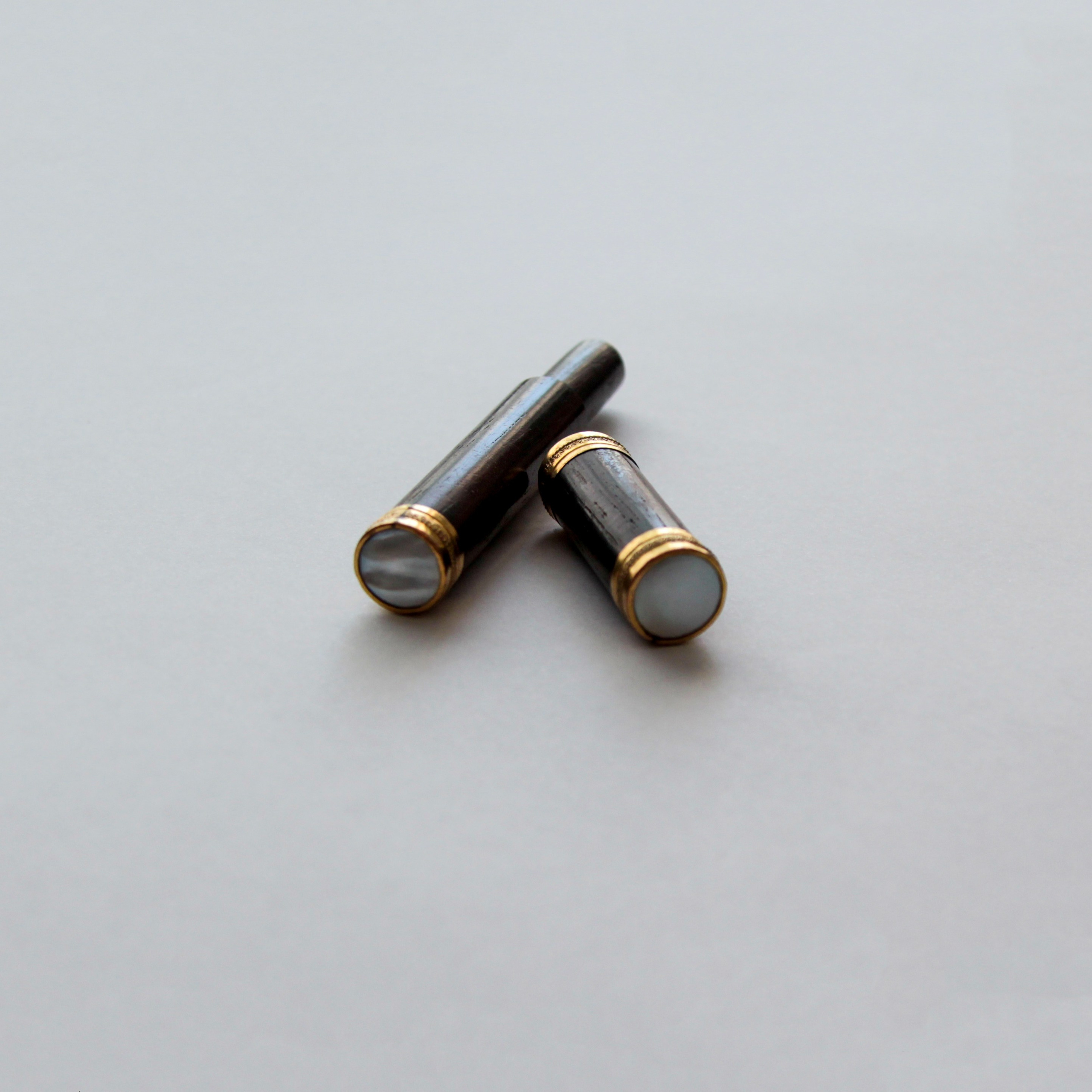 Antique Needle Case. Современнные и актикварные украшения в Барселоне, Москве и Санкт-Петербурге