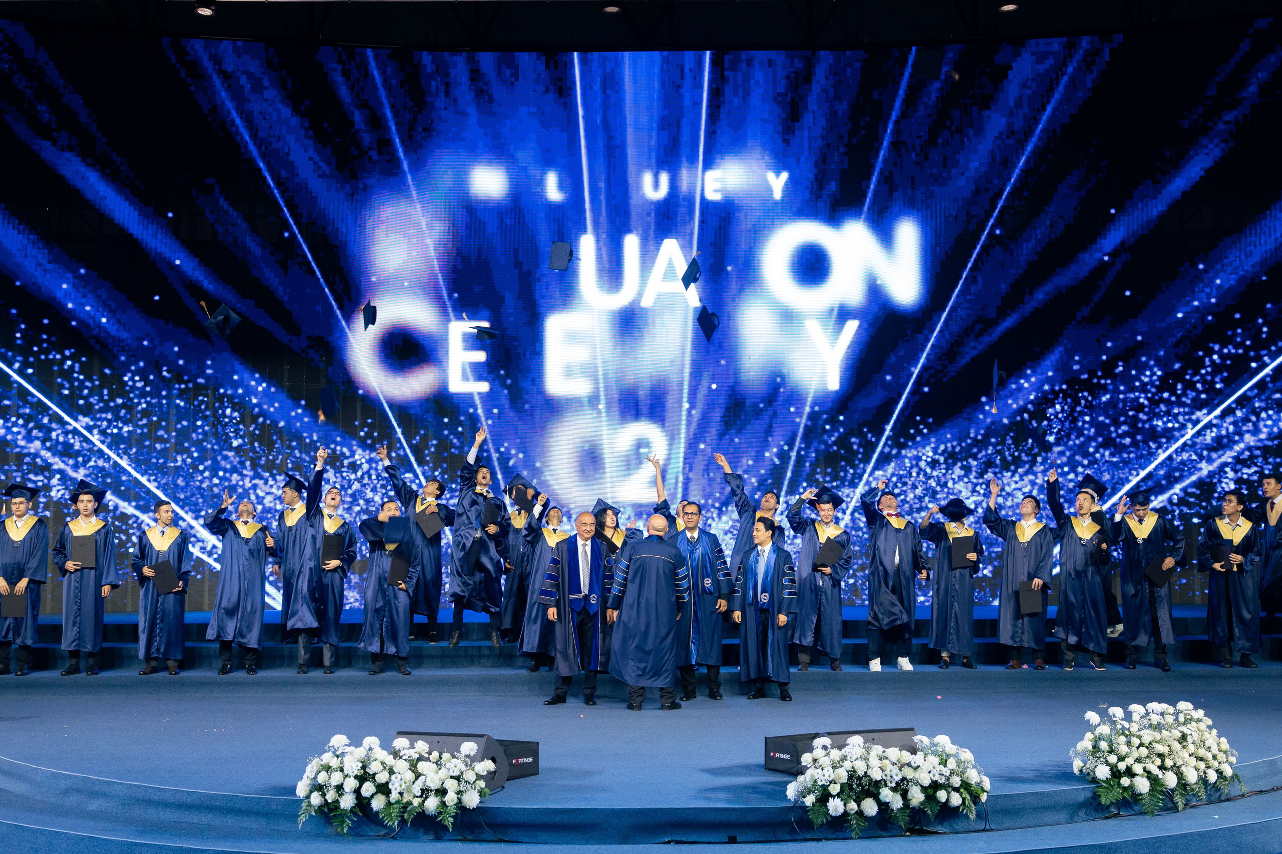 Как Central Asian University провёл одну из самых ярких выпускных церемоний. Георгий Намазов | Фотограф в Ташкенте