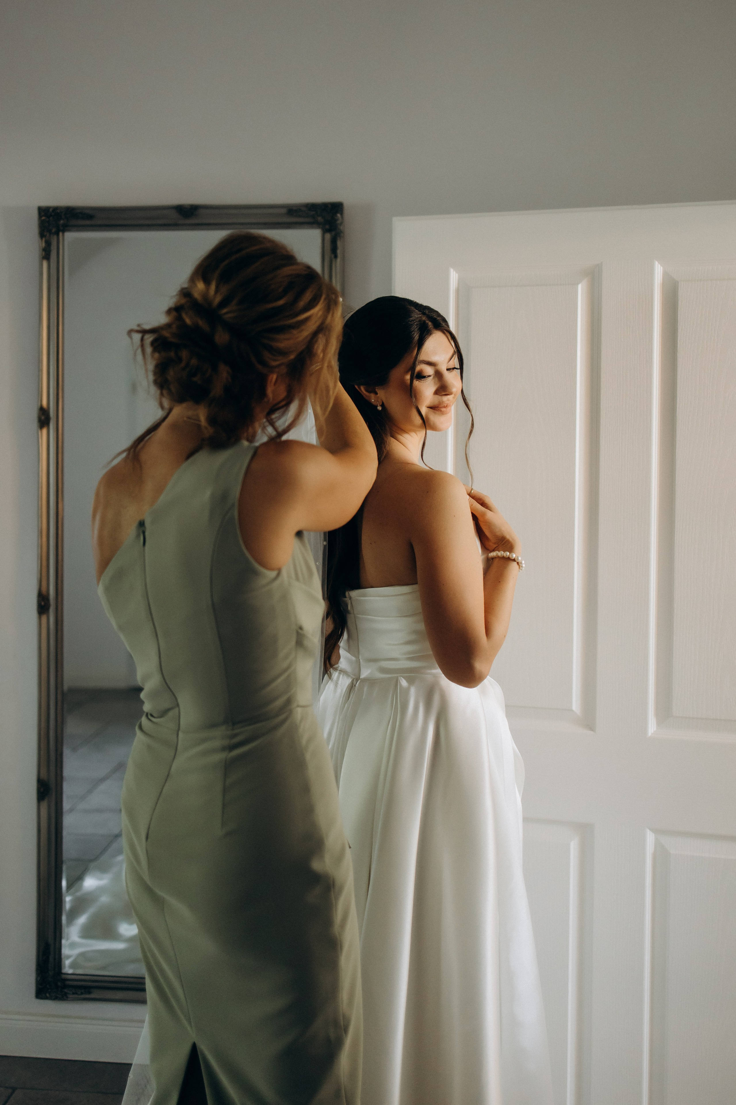 Wedding moments at Na Kmine