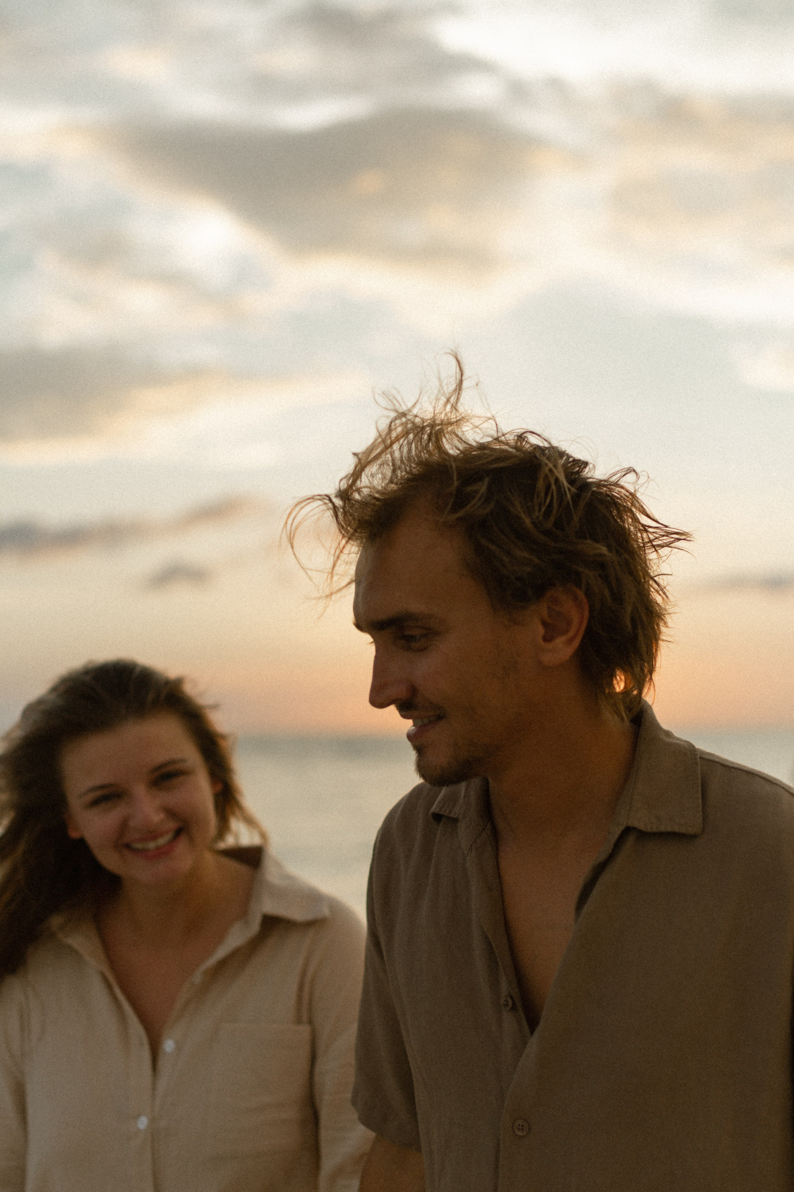 Olya & Misha. Ocean. Photographer Vladmir Gladkov