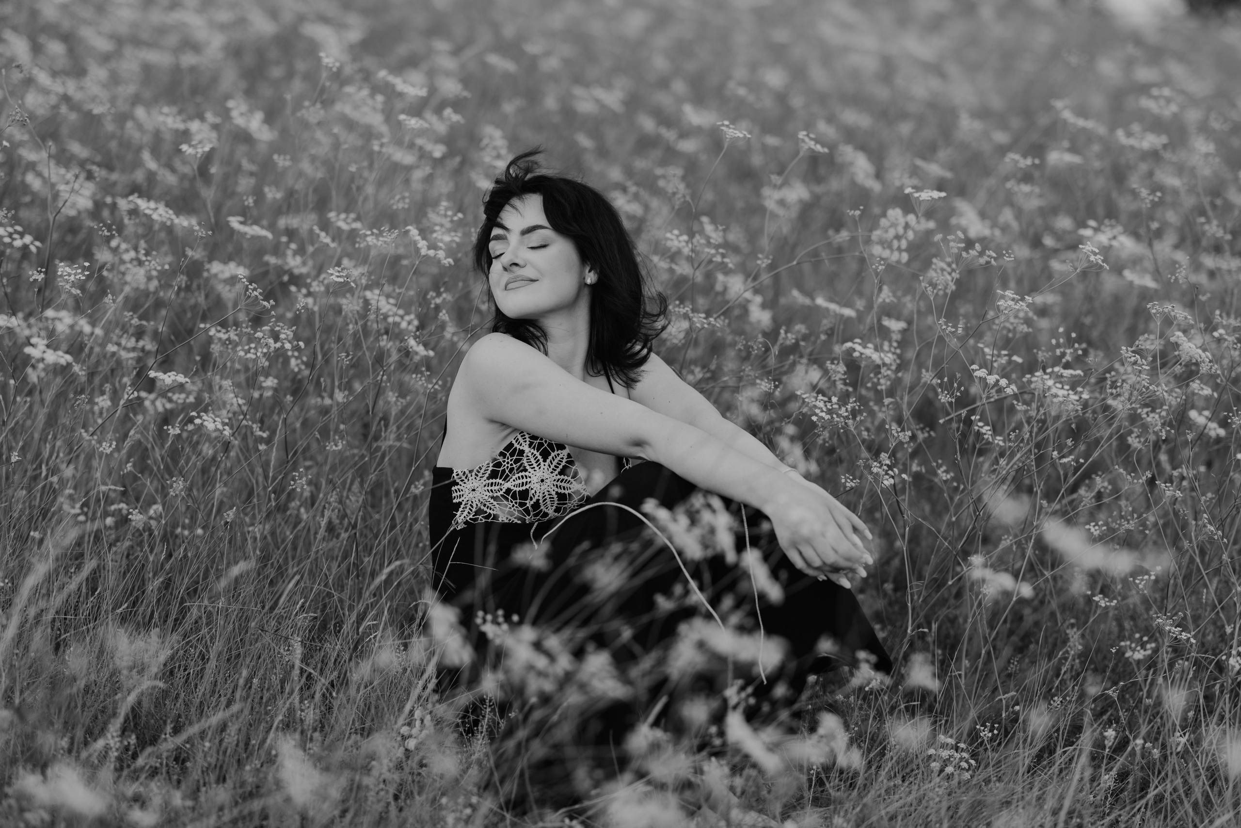 Laura — Portrait. Main