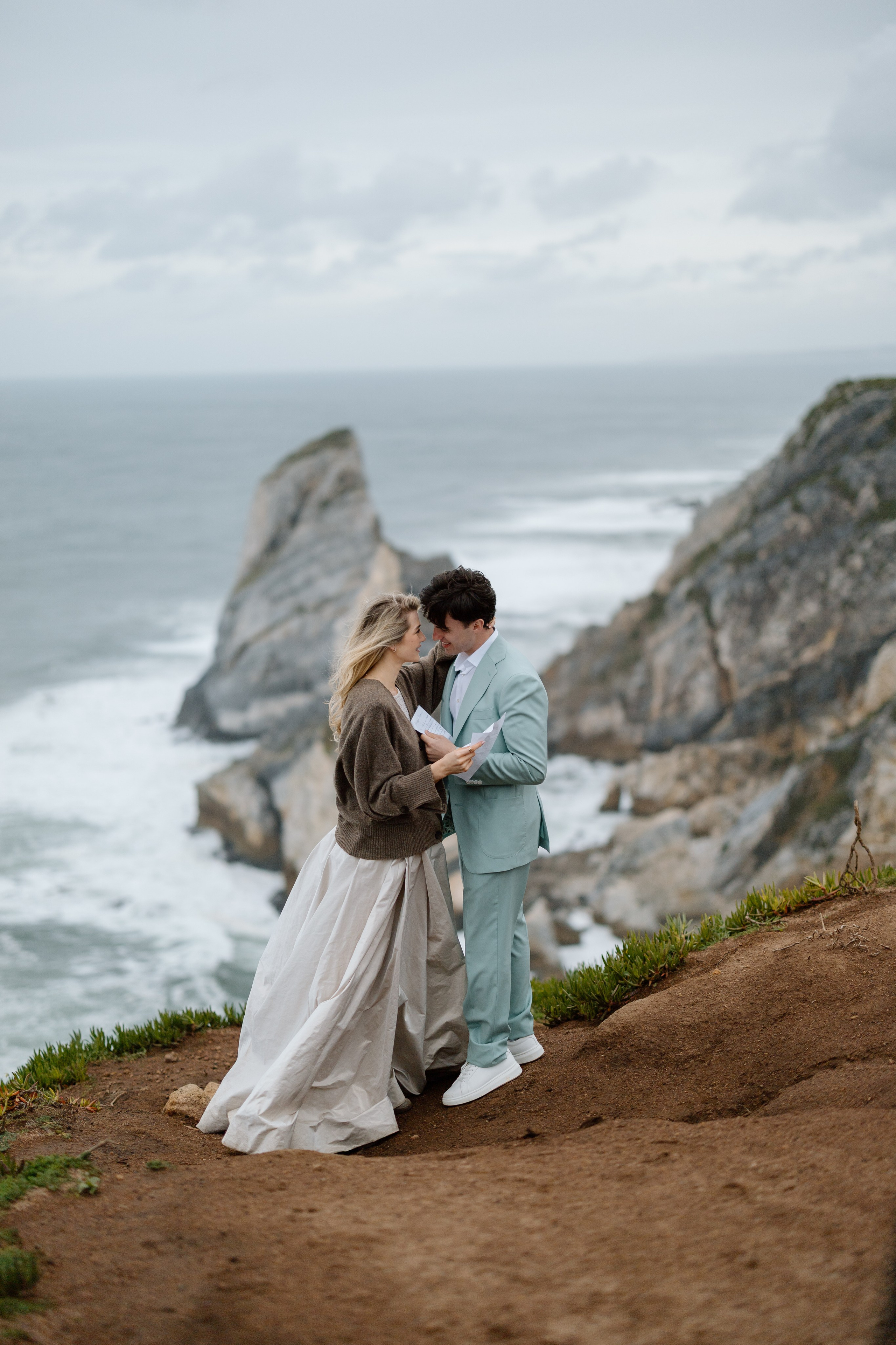 Vivien & Razvan. Main