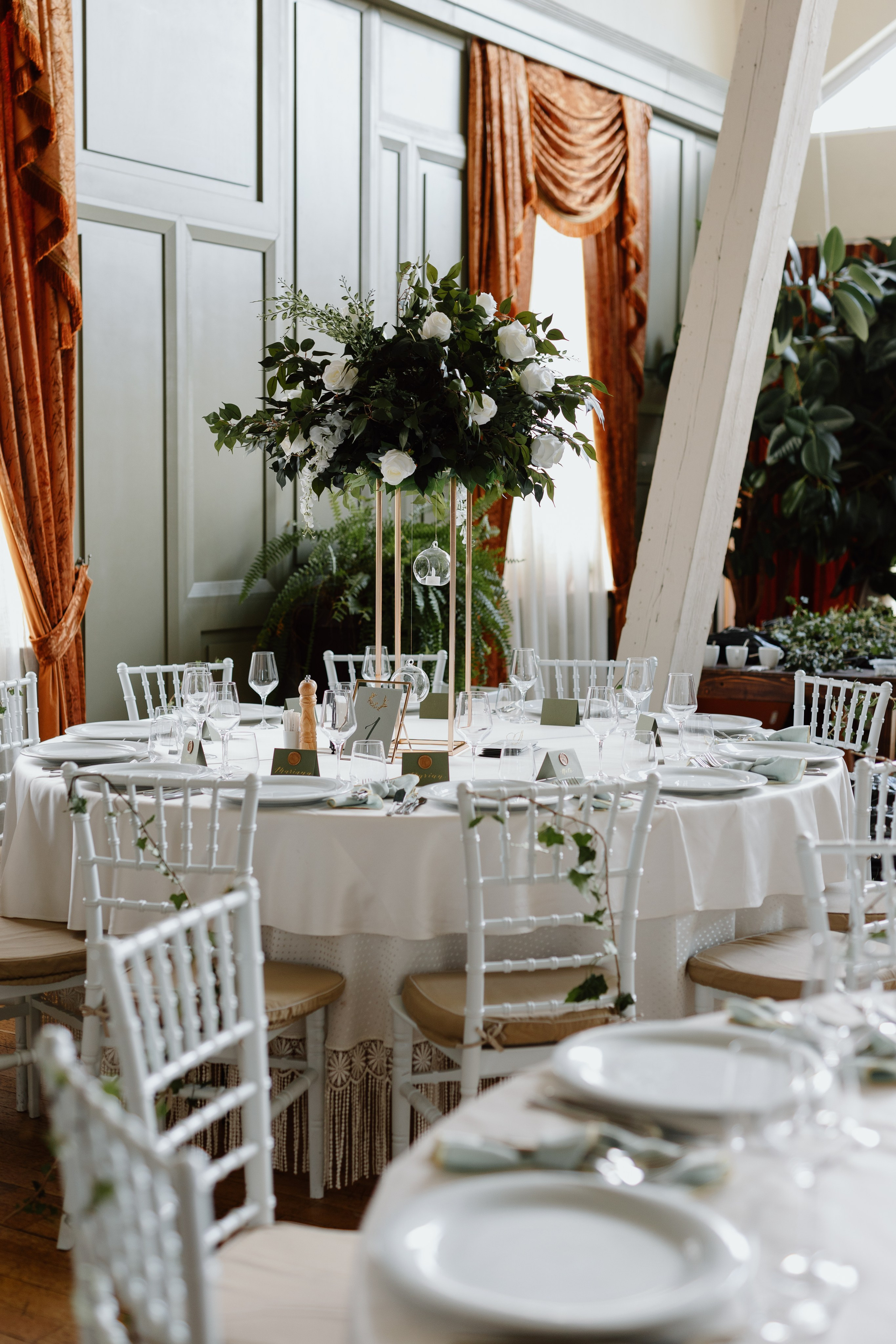 Nicoleta & Lucian. Main