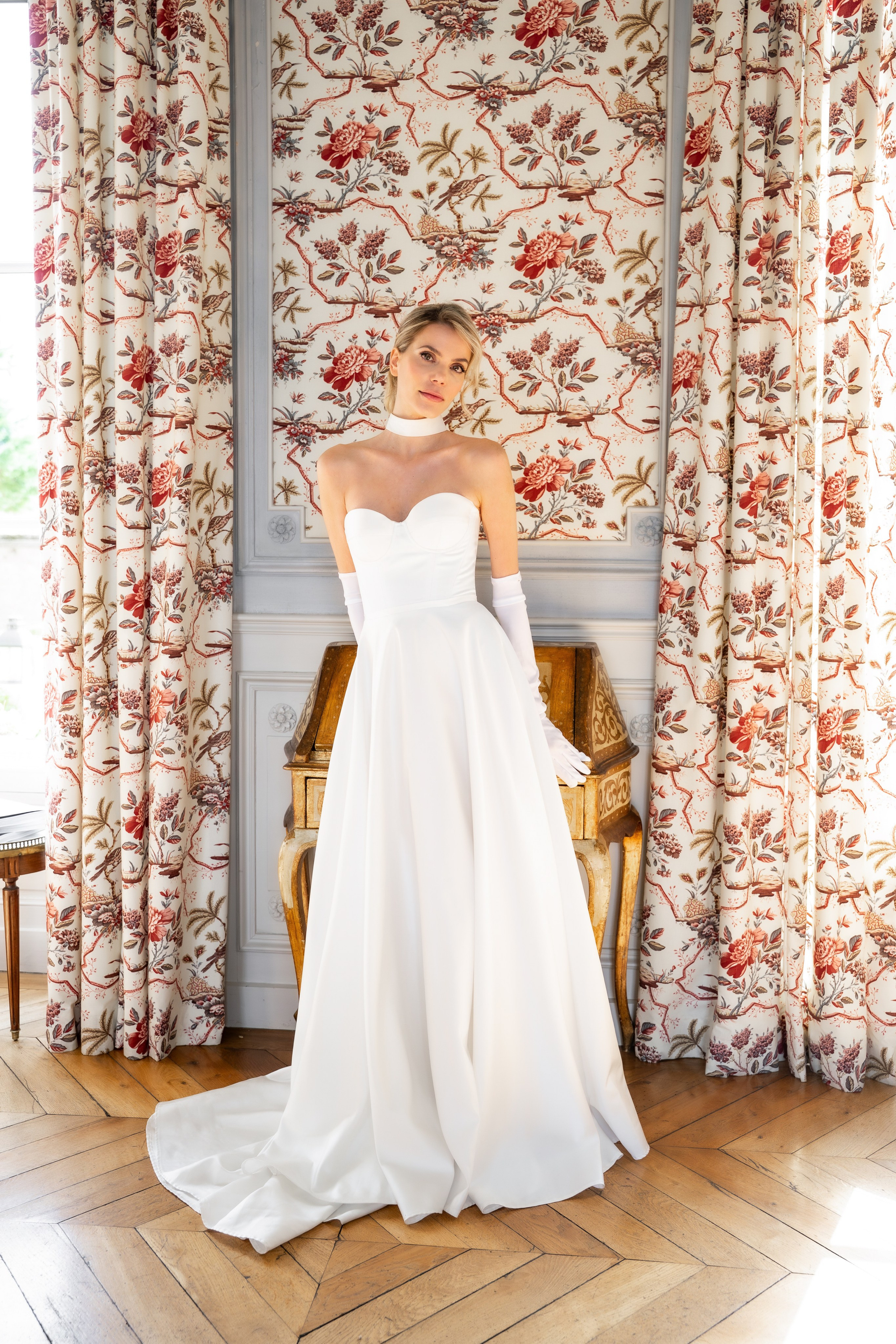 Chateau elopement inspiration. Wedding photographer in Paris Oksana Shum