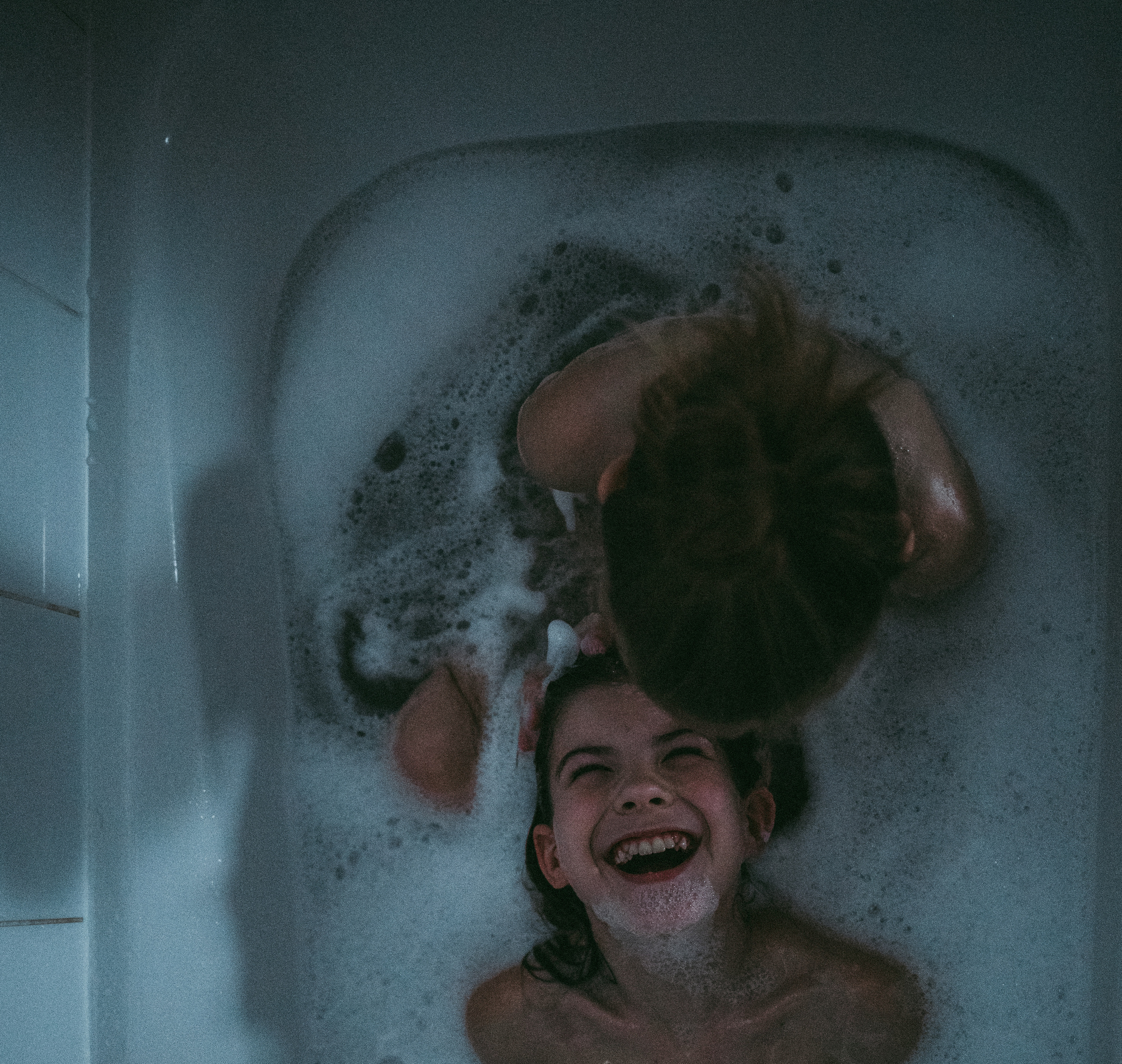 Bath. Family photographer in Geneva Switzerland Anastasiia Francuzova. Семей