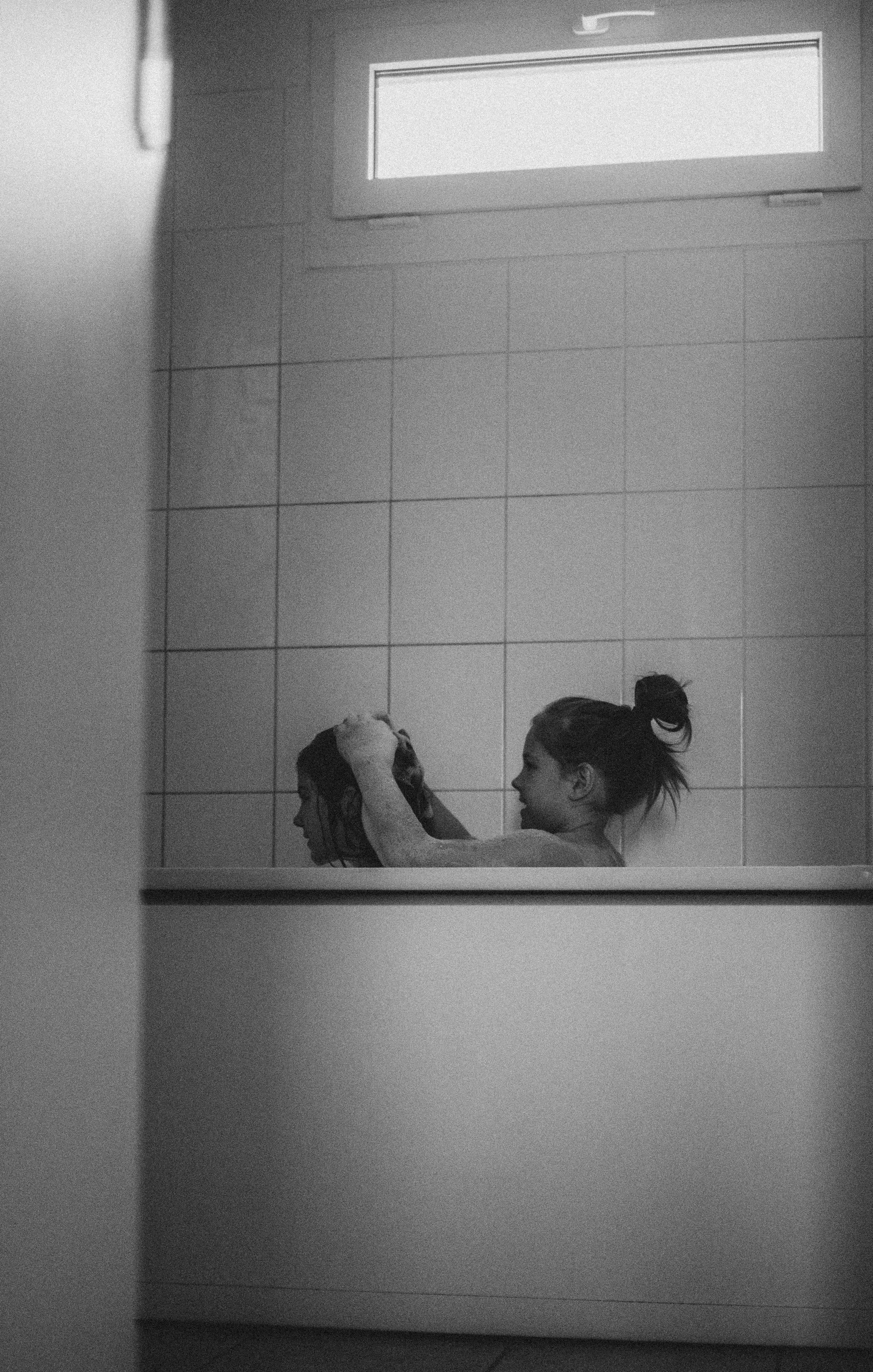 Bath. Family photographer in Geneva Switzerland Anastasiia Francuzova. Семей