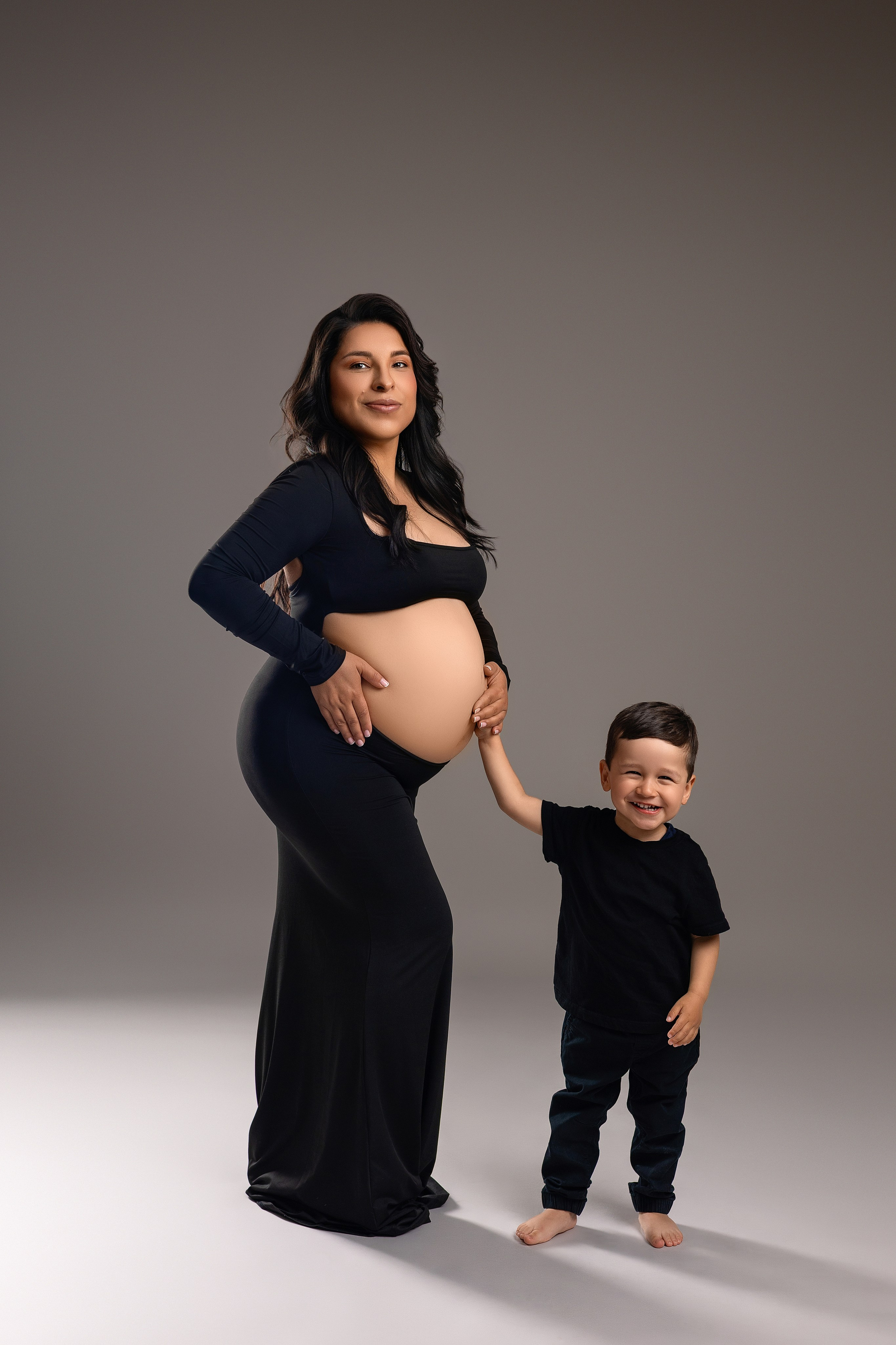 Babybauch. Neugeborene- Schwangerschaft- und Kinder Fotografin in Lehre