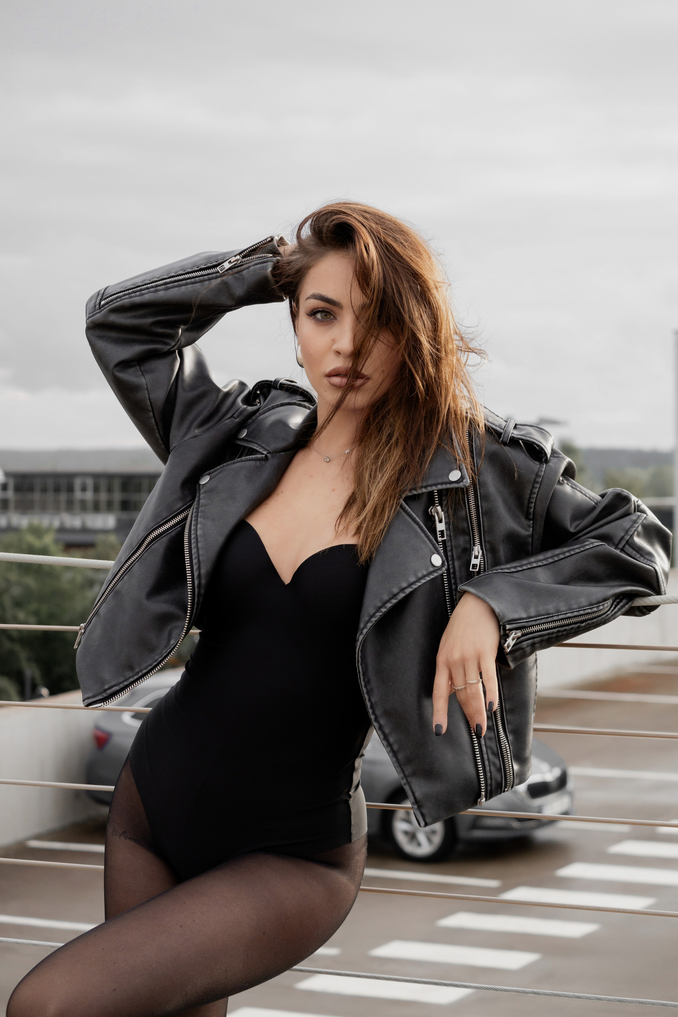 Съёмка на крыше | Городской стиль и свобода. Бренд & Женский фотограф в Таллинне / Фотограф Таллинн