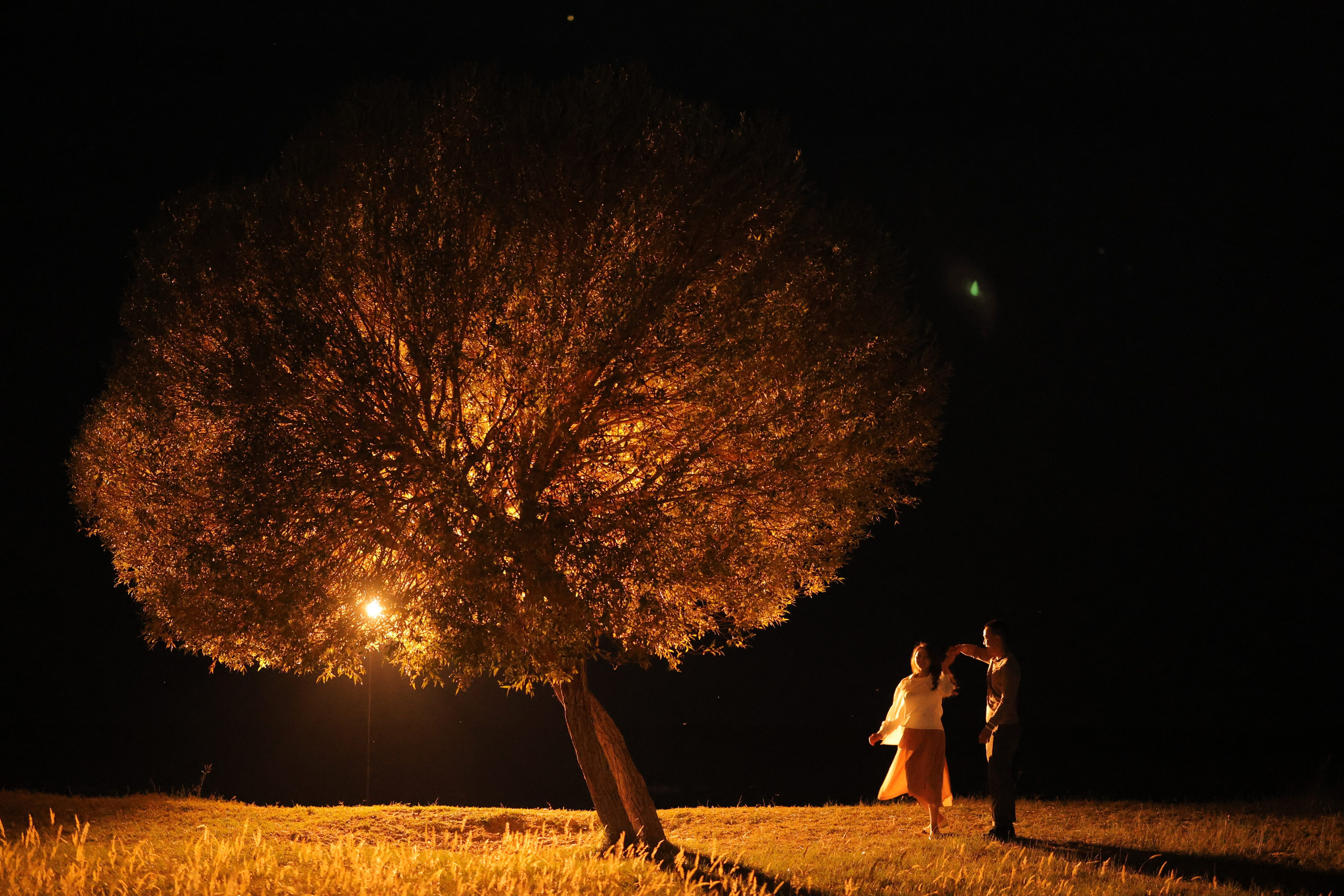 ISSIK KYL. Mandarin.photo