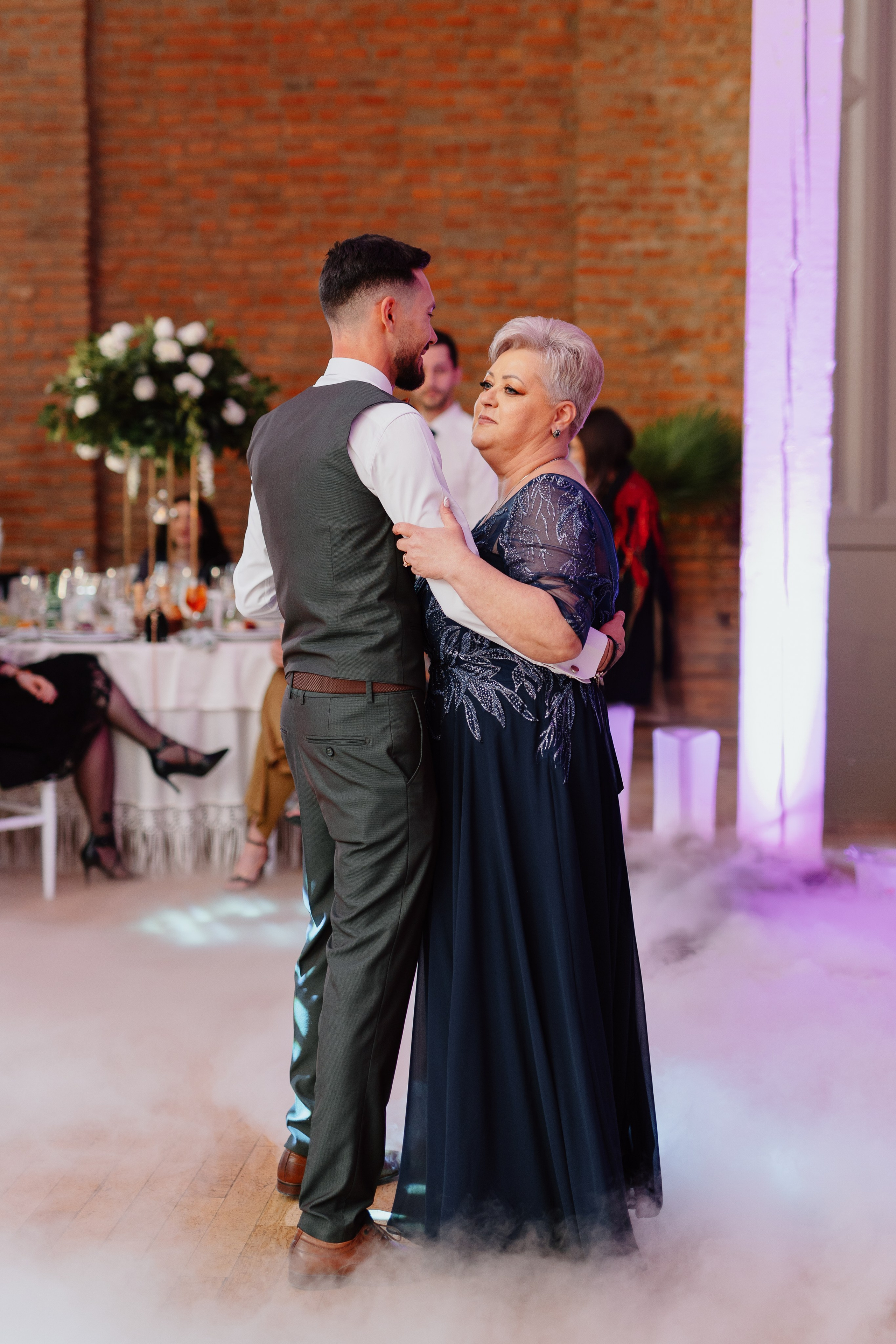 Nicoleta & Lucian. Main