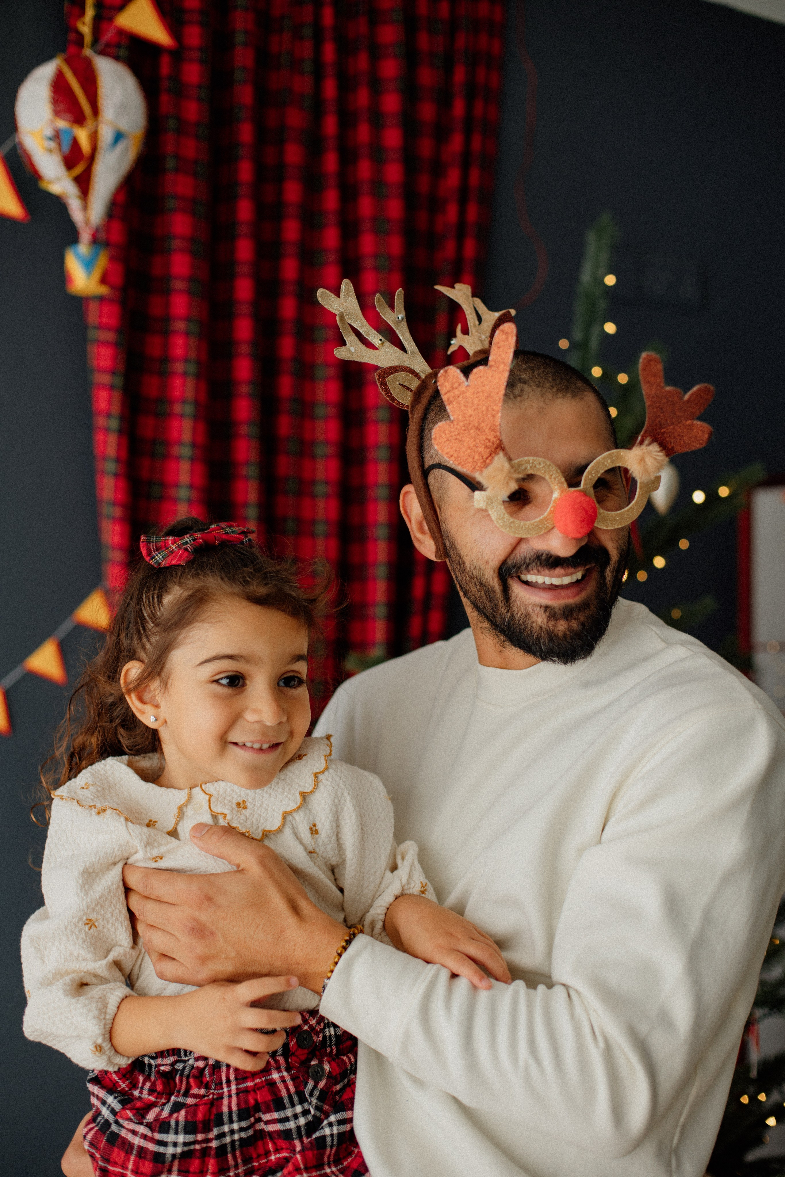 Amar, Neo & Eva. Family and business portrait’s photographer in Cyprus