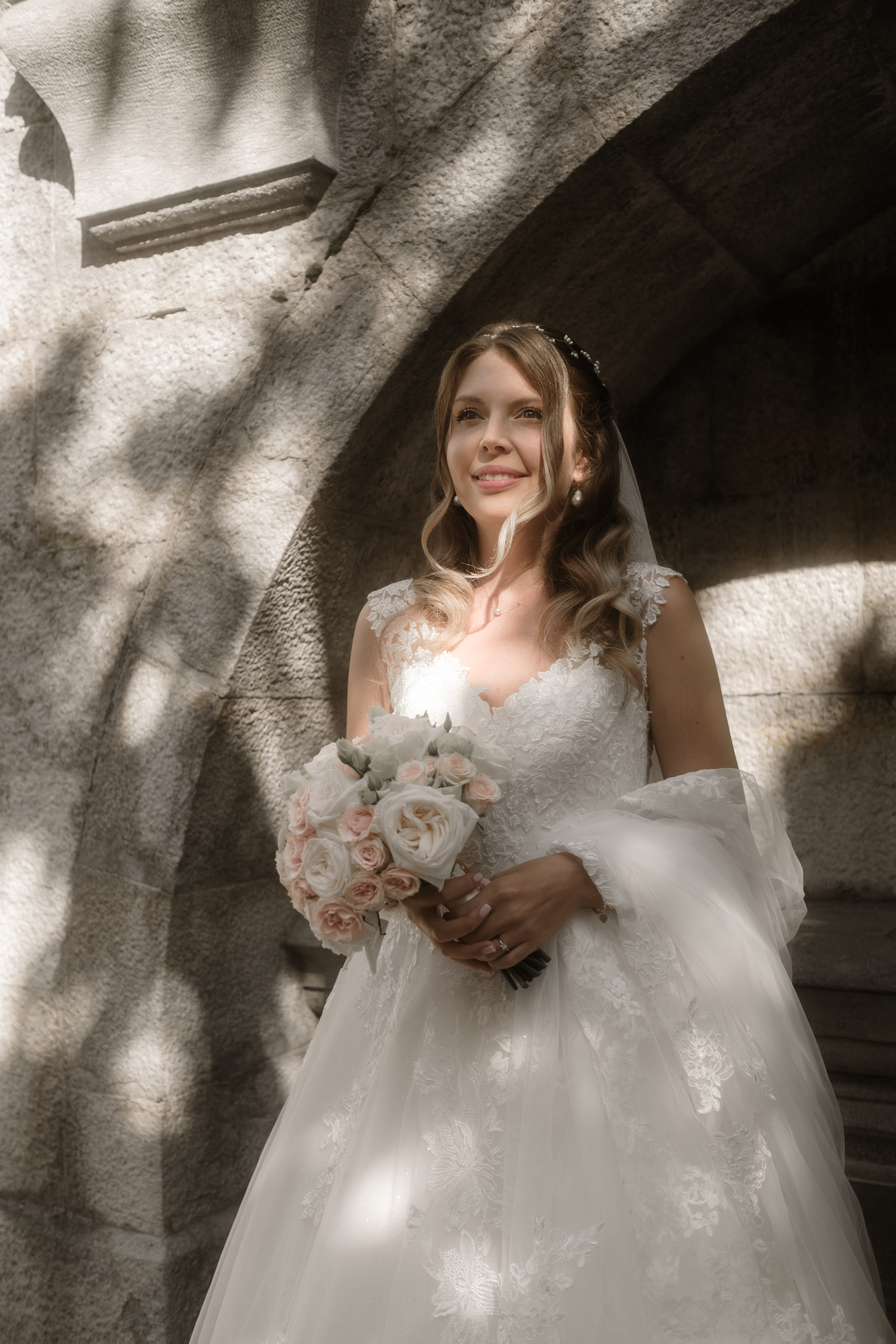 Svetlana & Alman. Monestir Sant Salvi. Paola fotógrafo / videografo de bodas en Barcelona