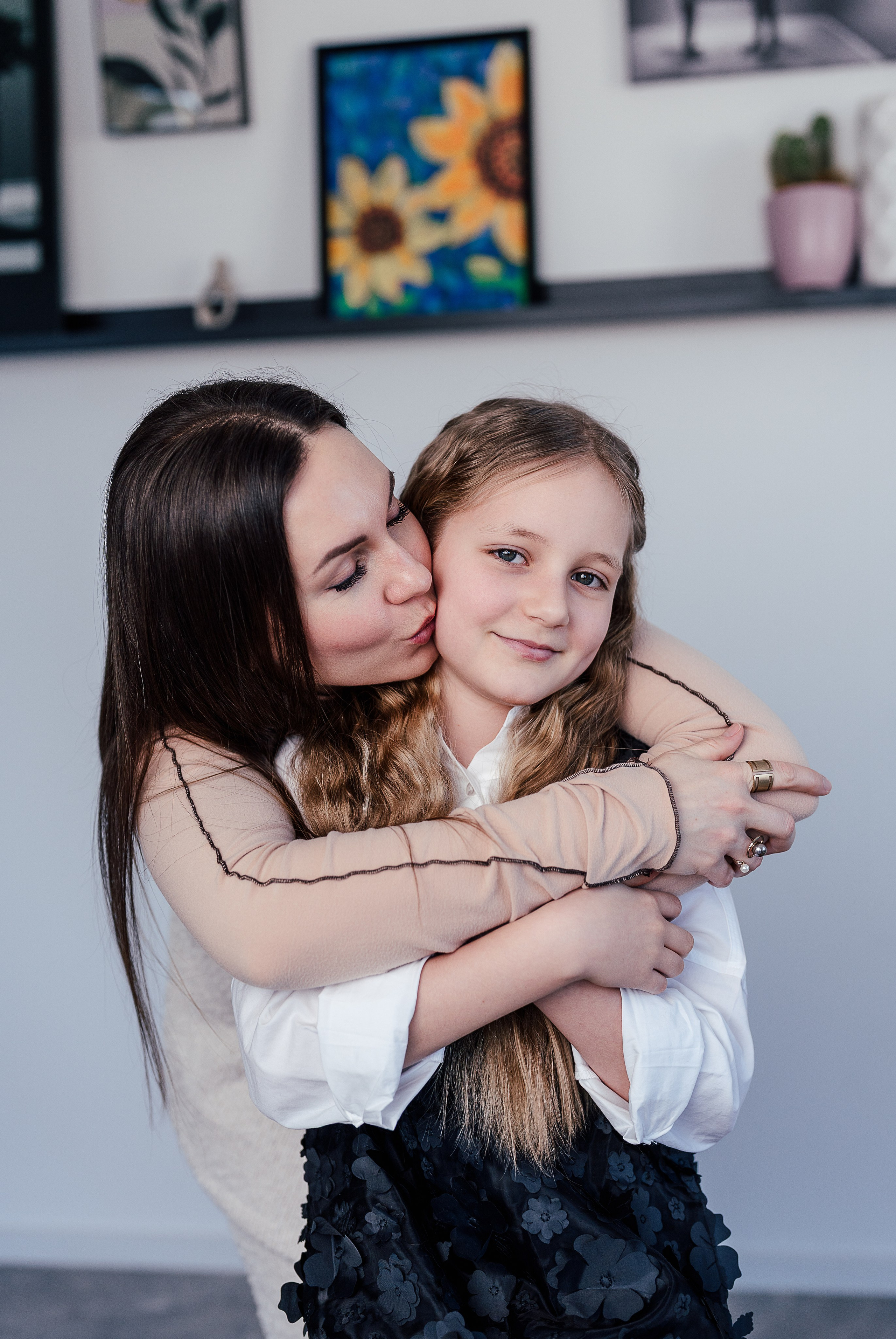 Family home shooting. Family, conceptual women portrait photograher in Geneva, Switzerland