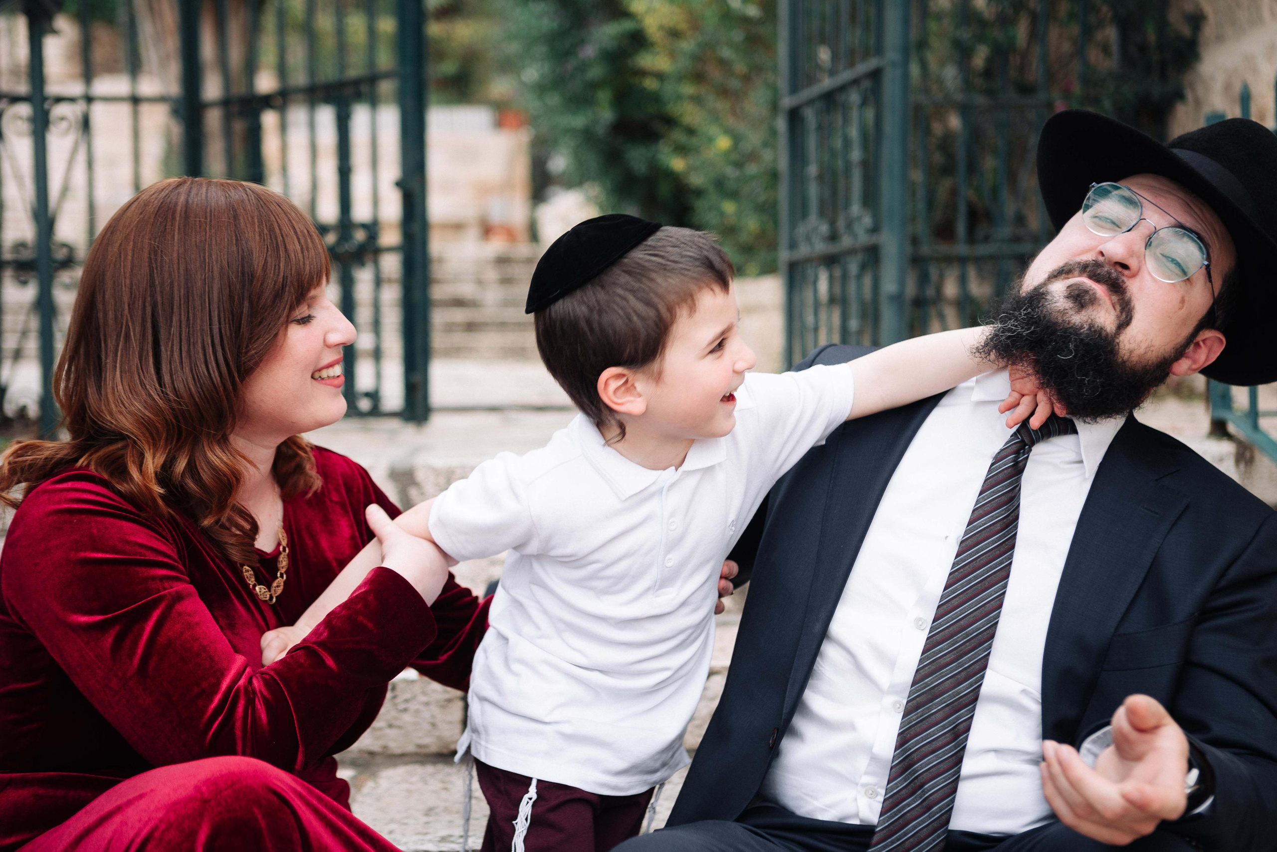 BAT MITZVAH IN YAMIN MOSHE. PHOTOGRAPHER IN ISRAEL