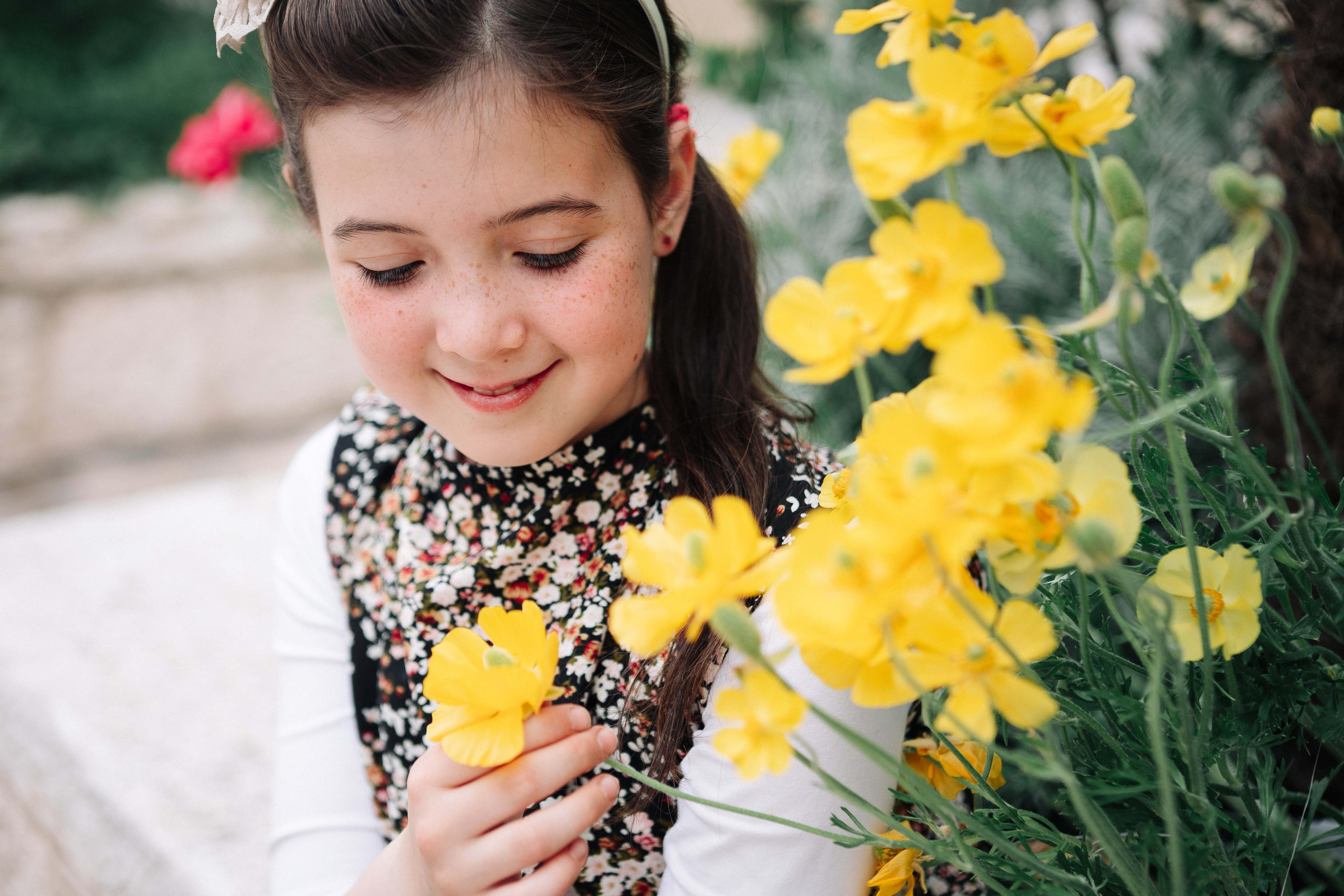 BAT MITZVAH IN YAMIN MOSHE. PHOTOGRAPHER IN ISRAEL