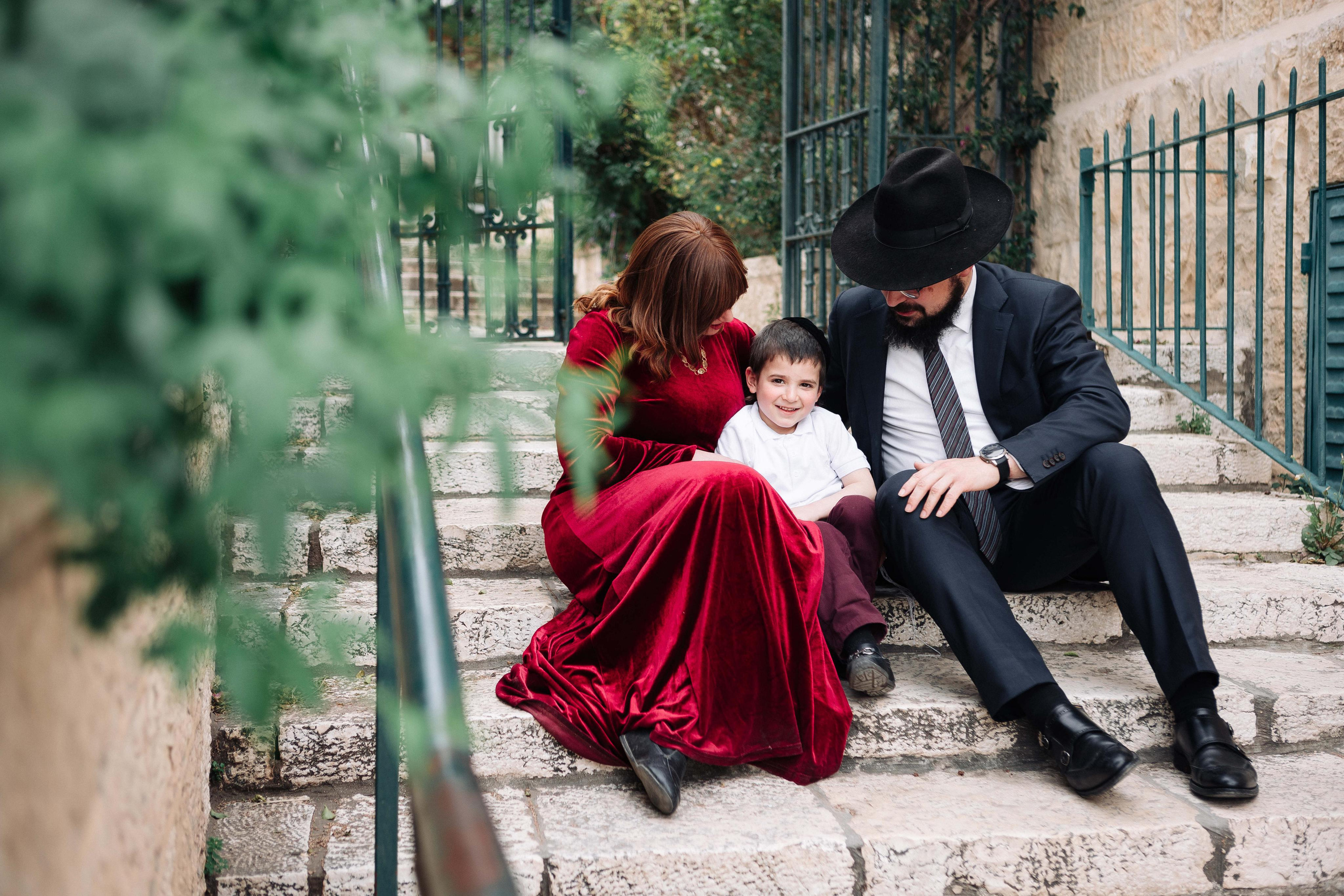 BAT MITZVAH IN YAMIN MOSHE. PHOTOGRAPHER IN ISRAEL