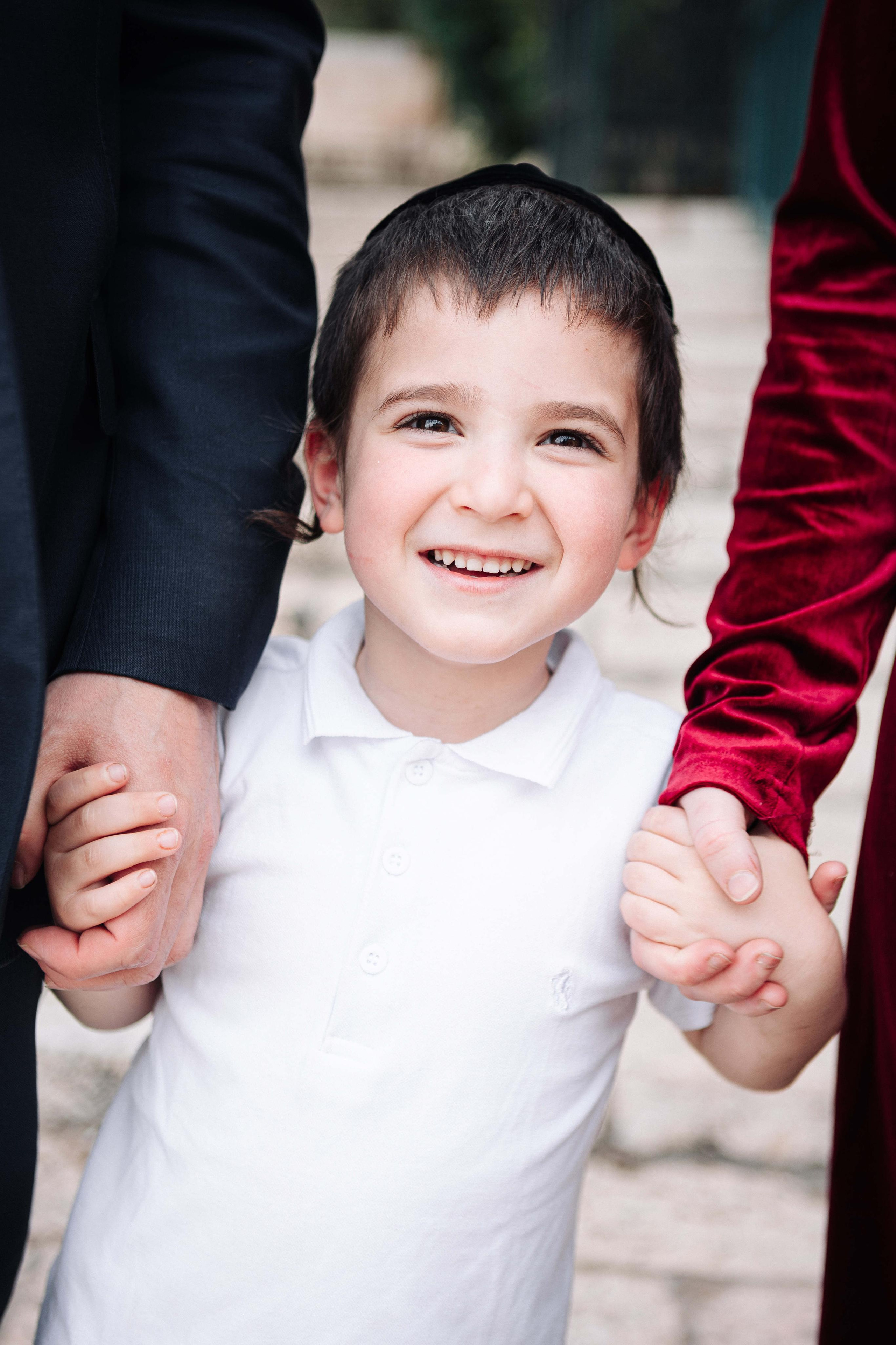 BAT MITZVAH IN YAMIN MOSHE. PHOTOGRAPHER IN ISRAEL