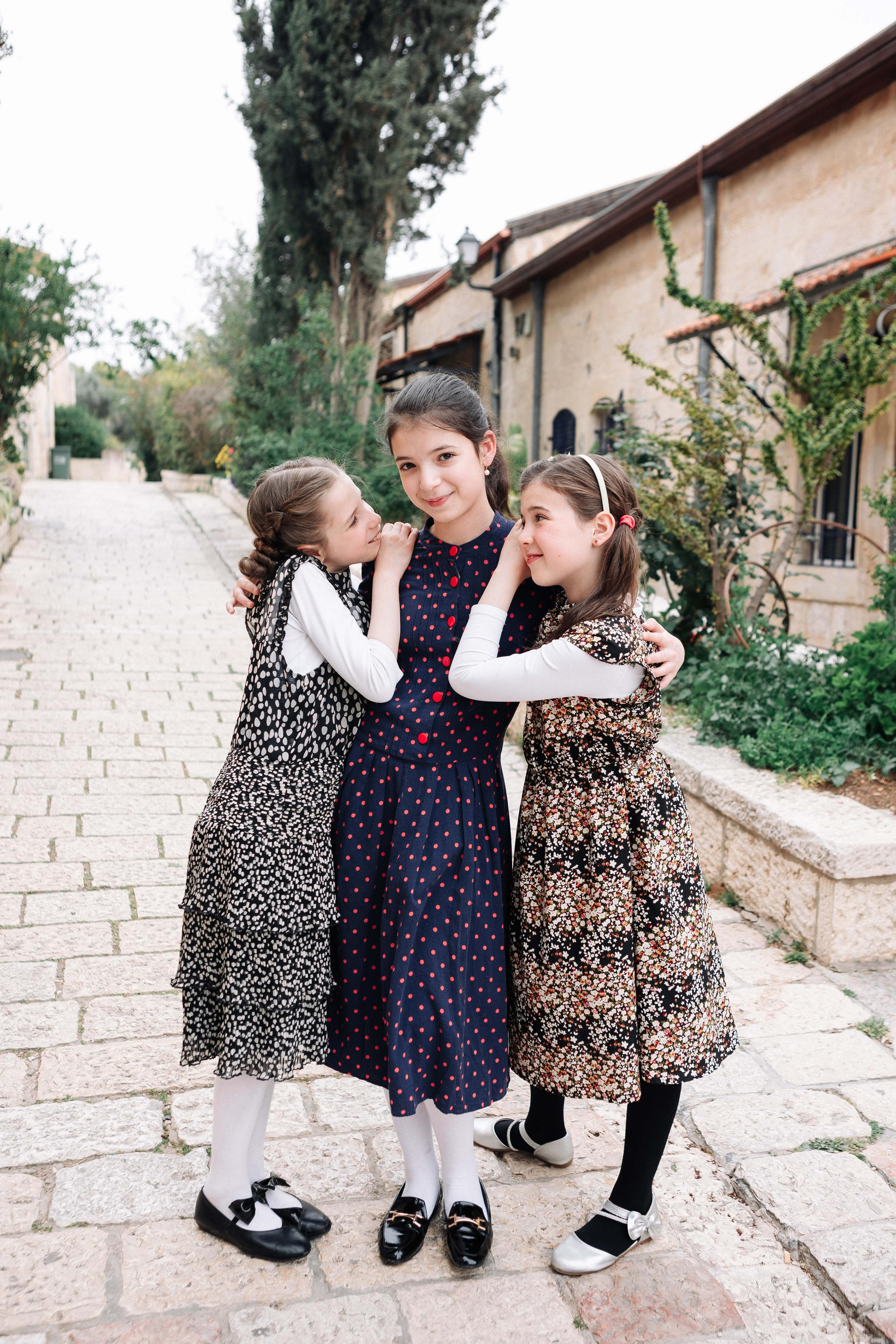 BAT MITZVAH IN YAMIN MOSHE. PHOTOGRAPHER IN ISRAEL